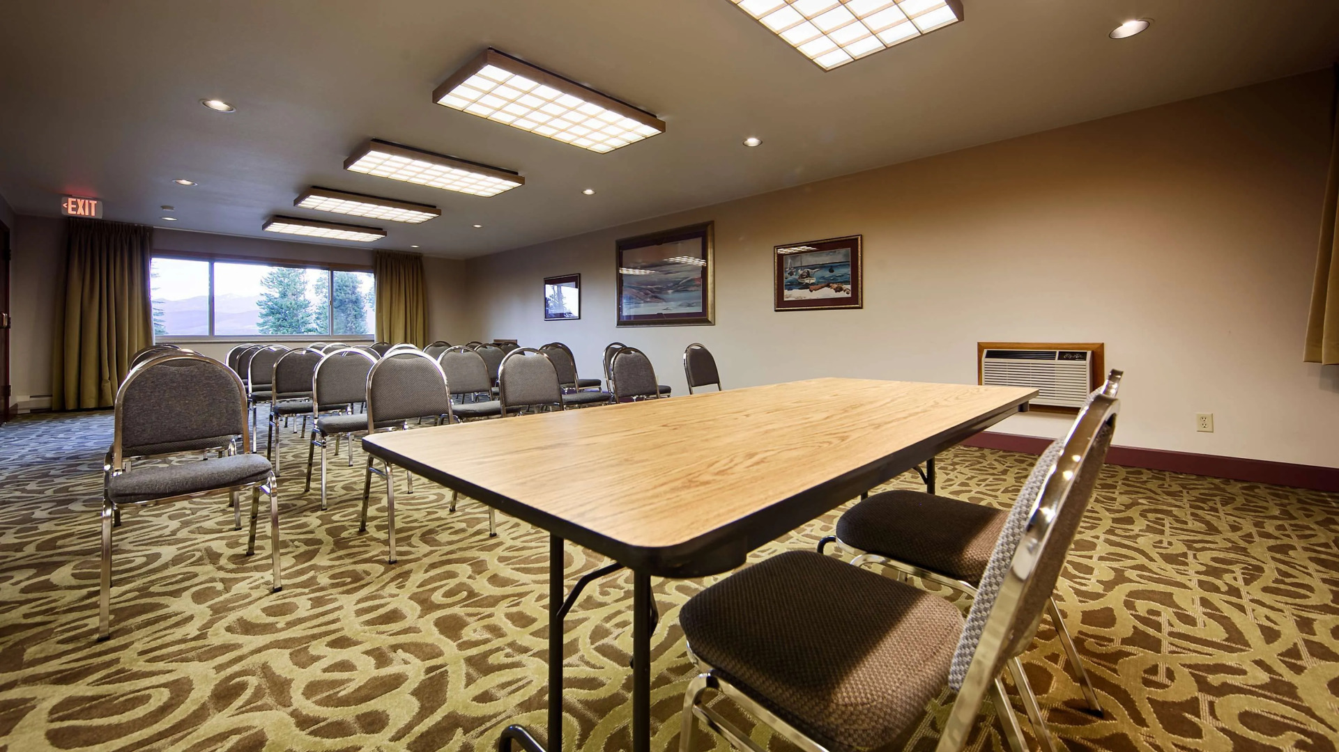 Best Western Ptarmigan Lodge