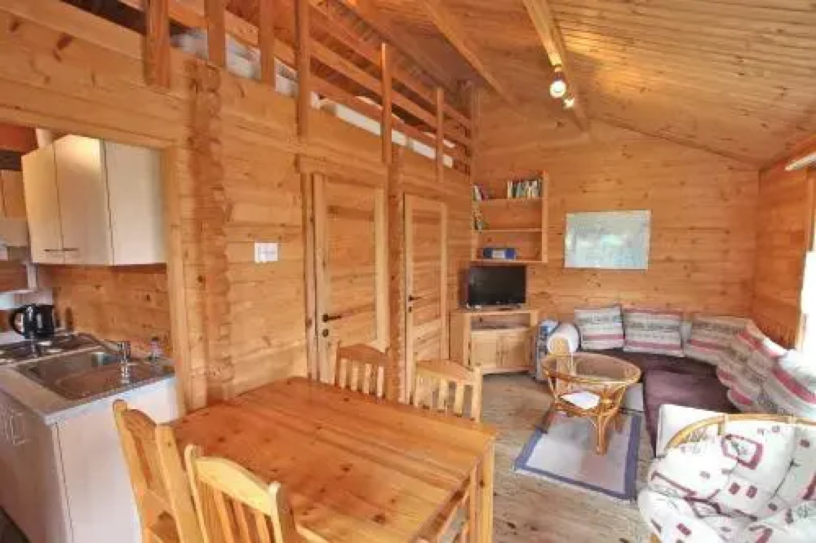 Holz_Ferienhaeuser Rechlin SEE 9800