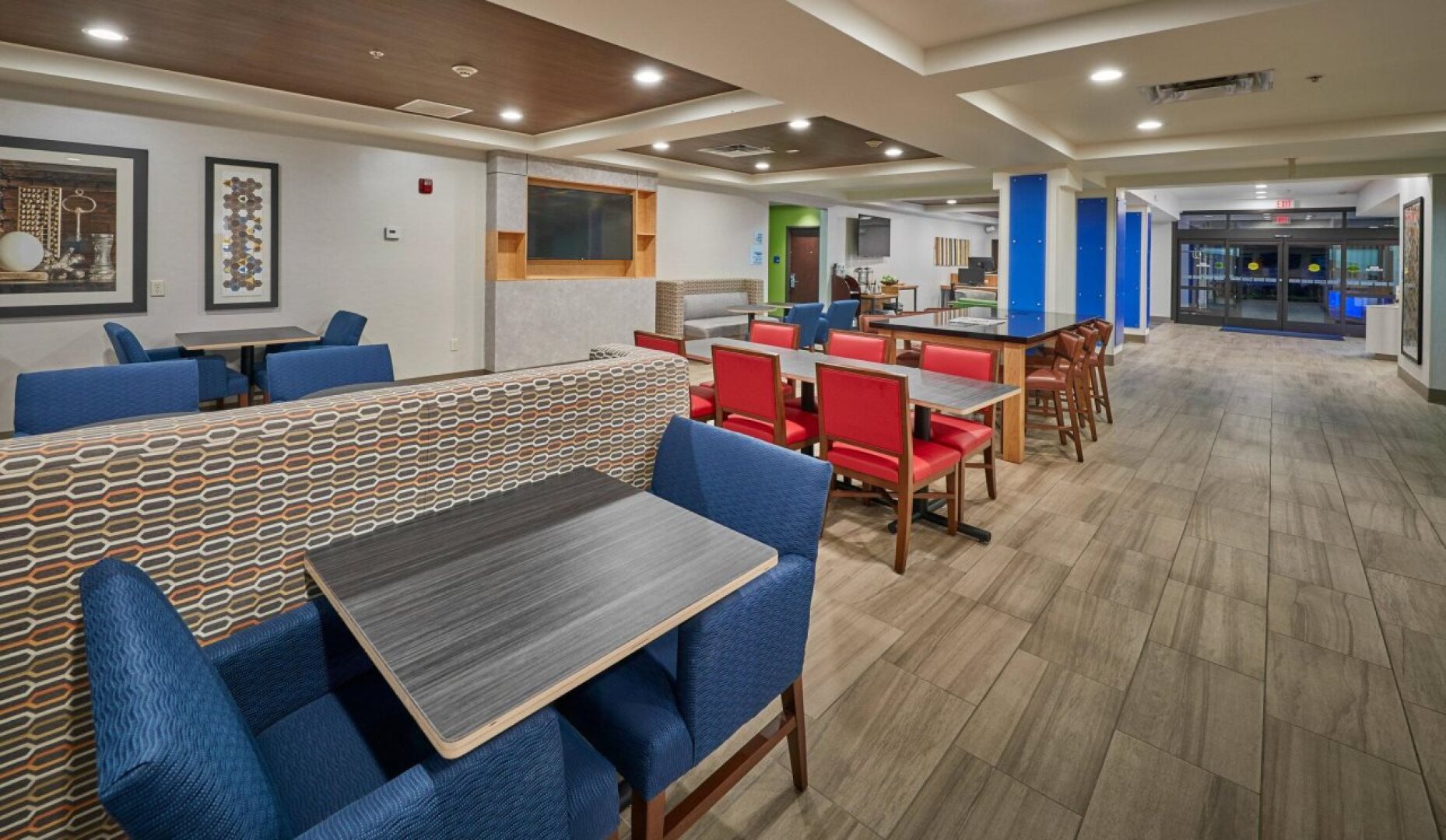Holiday Inn Express Hotel & Suites Medford-Central Point by IHG