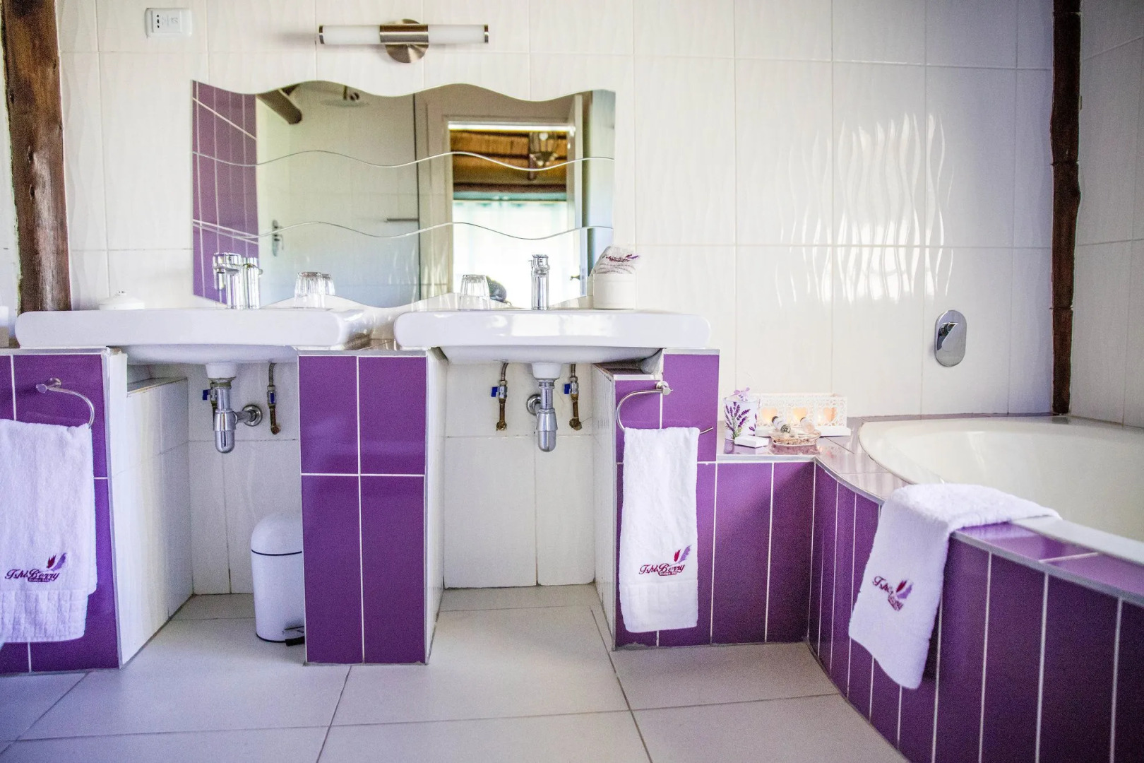 TshiBerry Bed & Breakfast