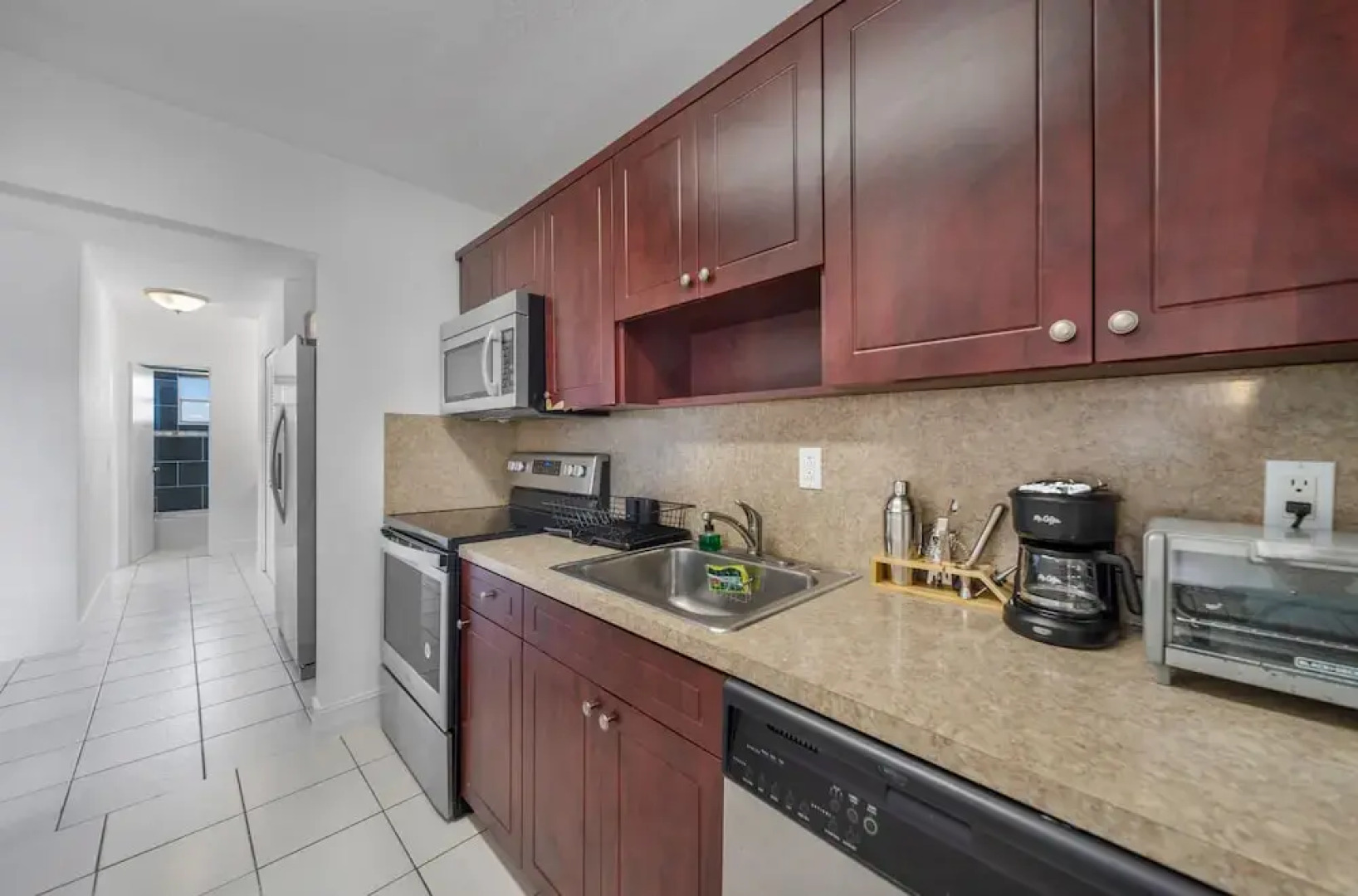 Waterfront One-Bedroom Apt