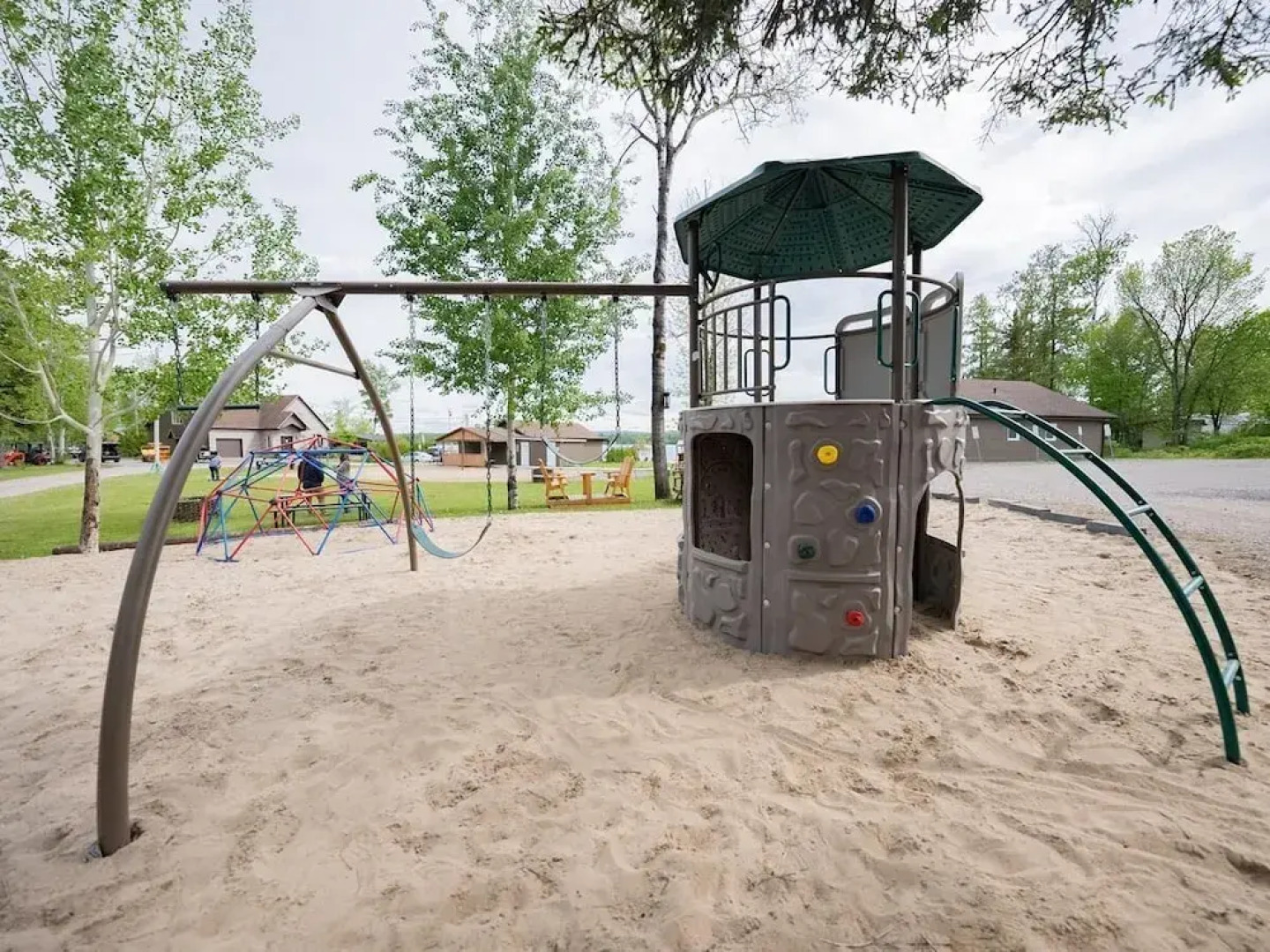 Chalets et Gîte au bord au bord du Lac Kénogami