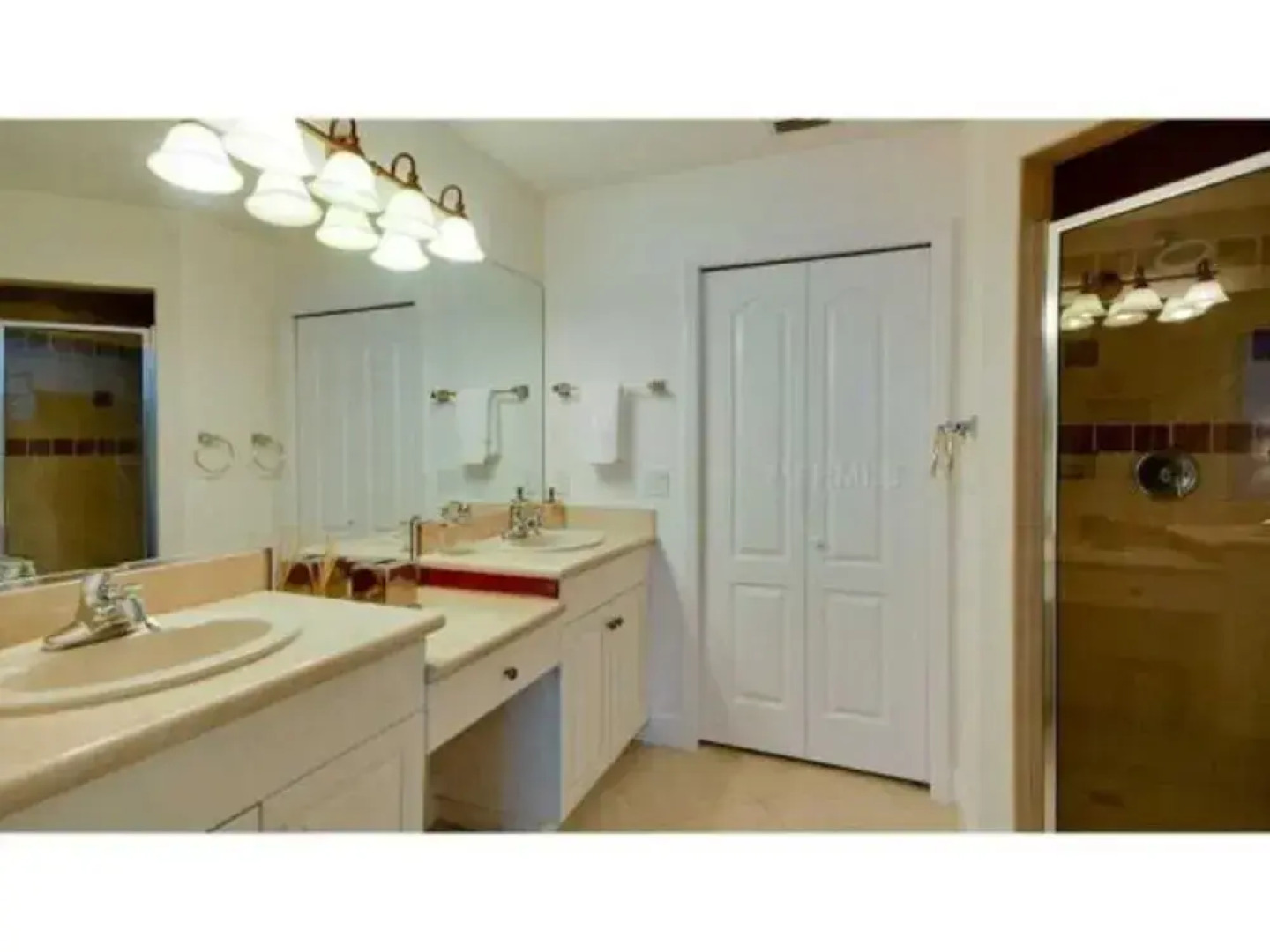 Hibiscus by RedAwning