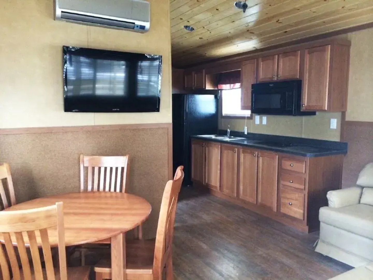 Sun Retreats Peters Pond