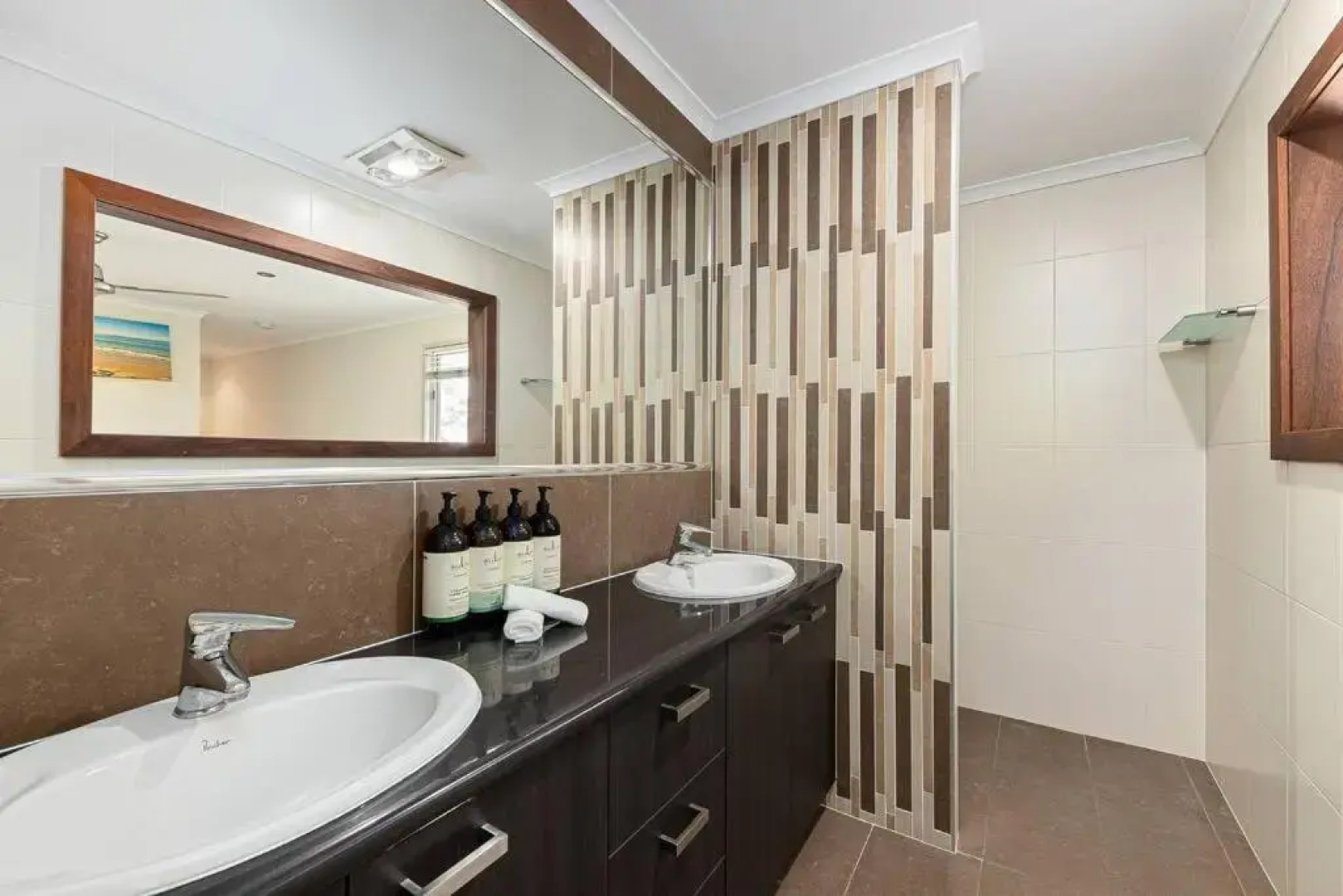 Fully Equipped Luxe Retreat, Pool, Pet Friendly, AirCon