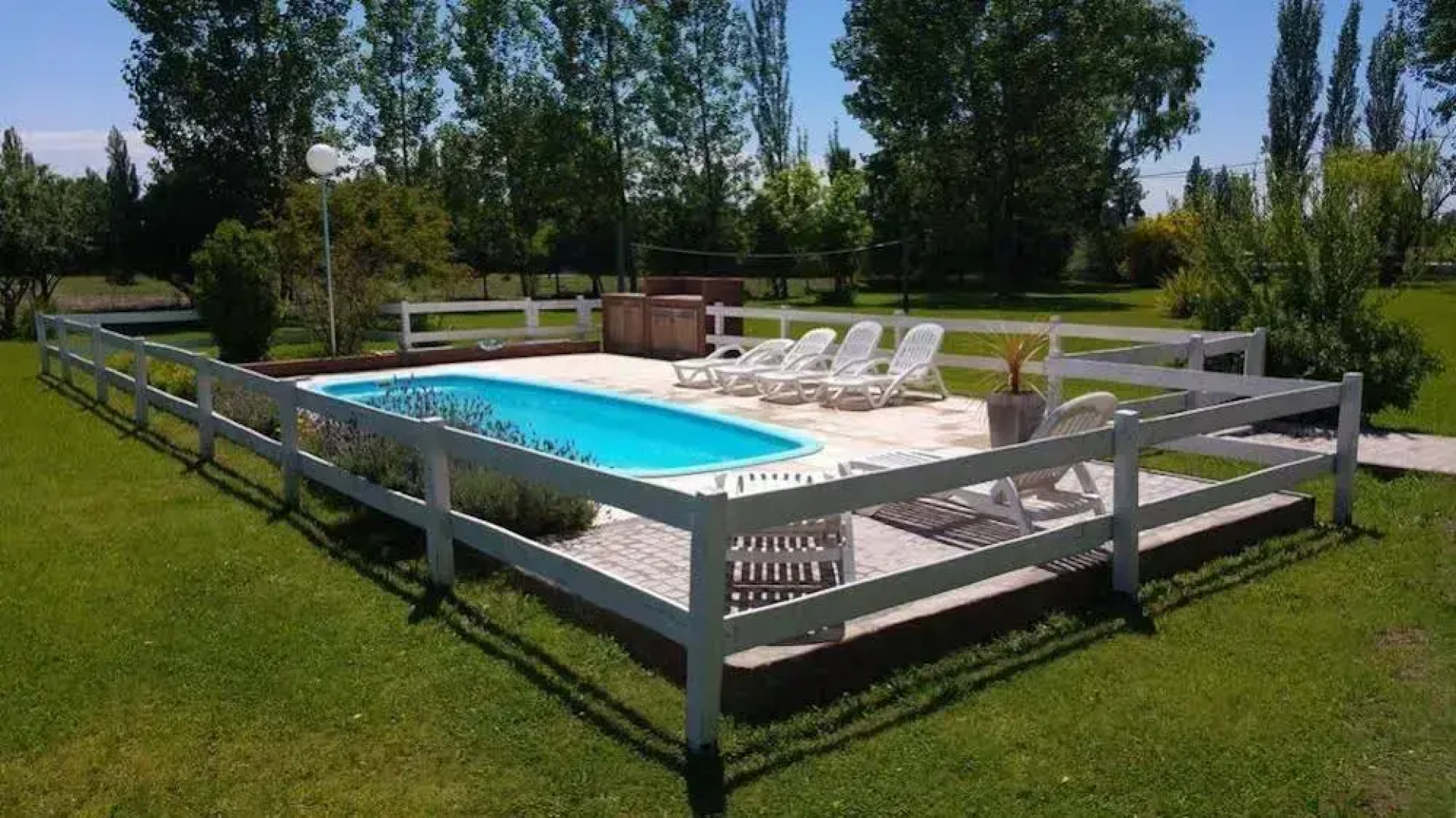 Villa Ciruelos