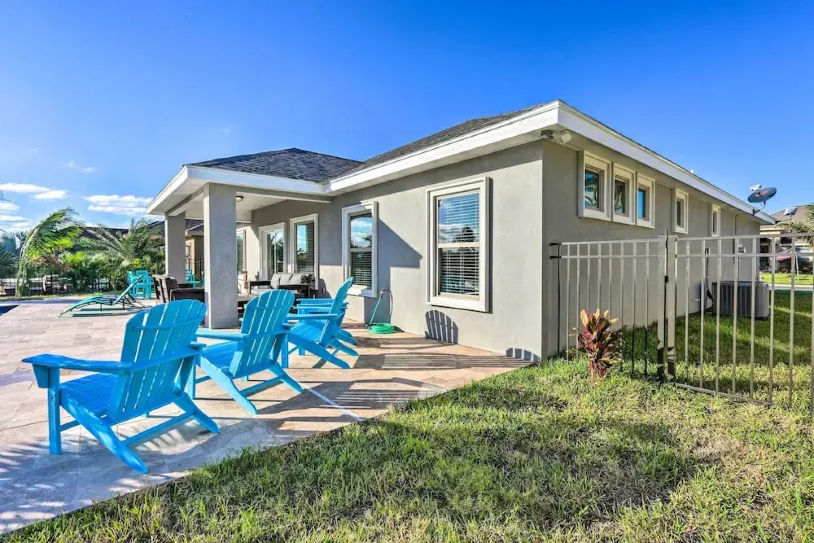 Stunning Laguna Vista Retreat w/ Pool & Grill