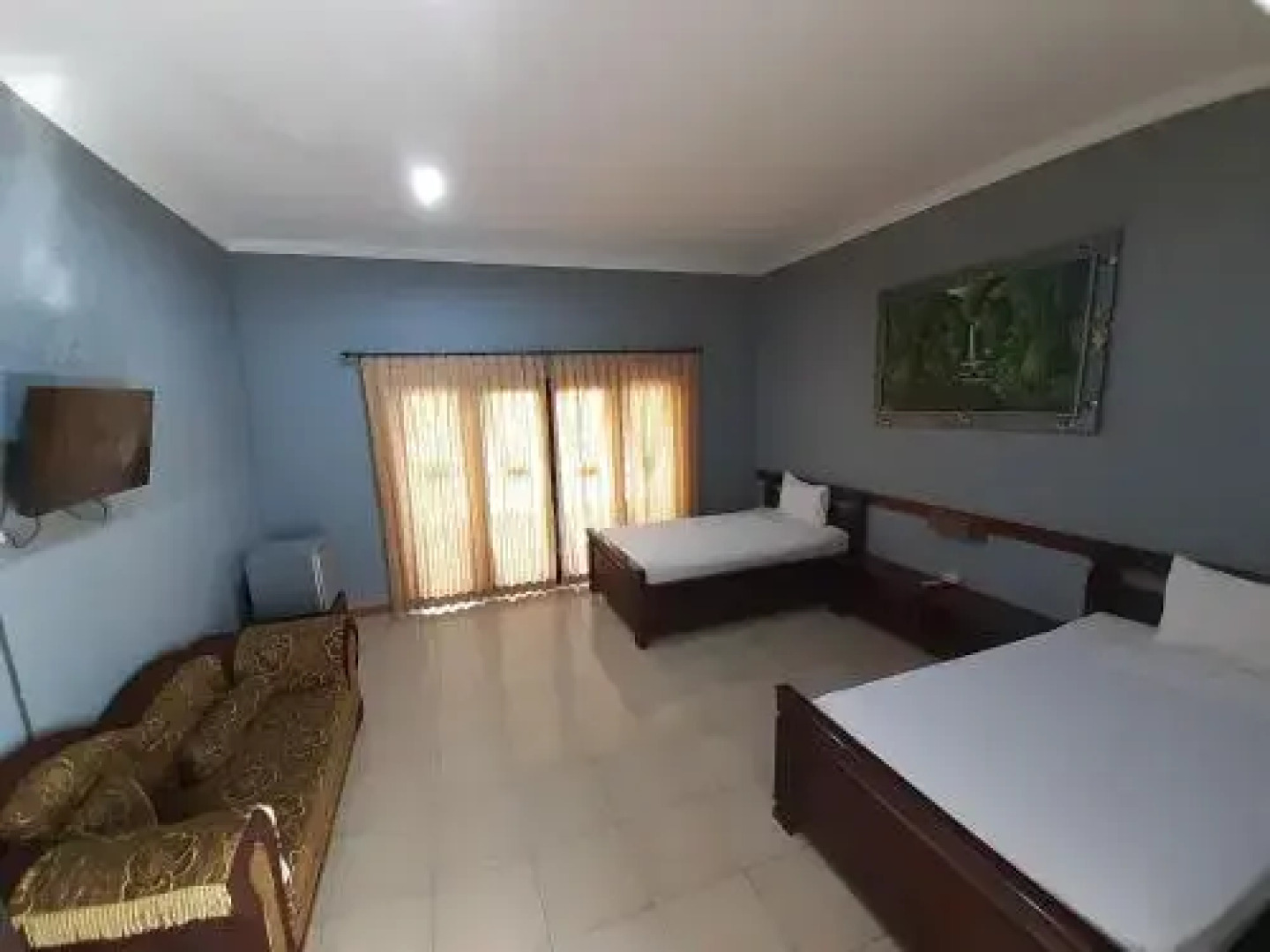 Prabhu Suites