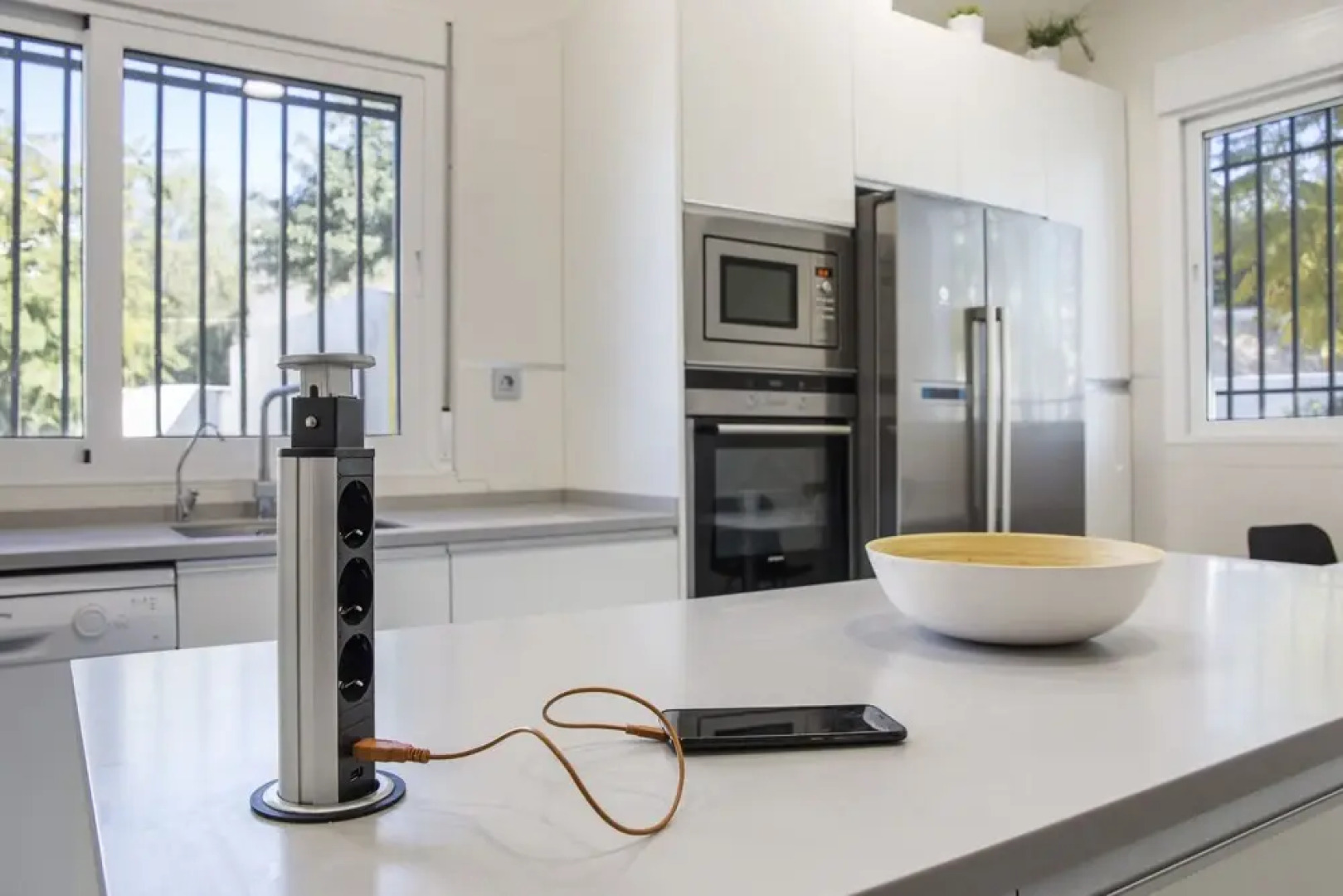 Remarkable 5-bed Villa in Fortuna