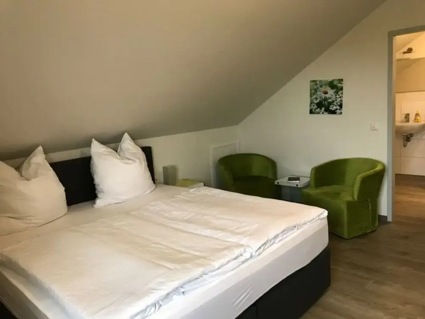 Pension & Restaurant zur Wertachau