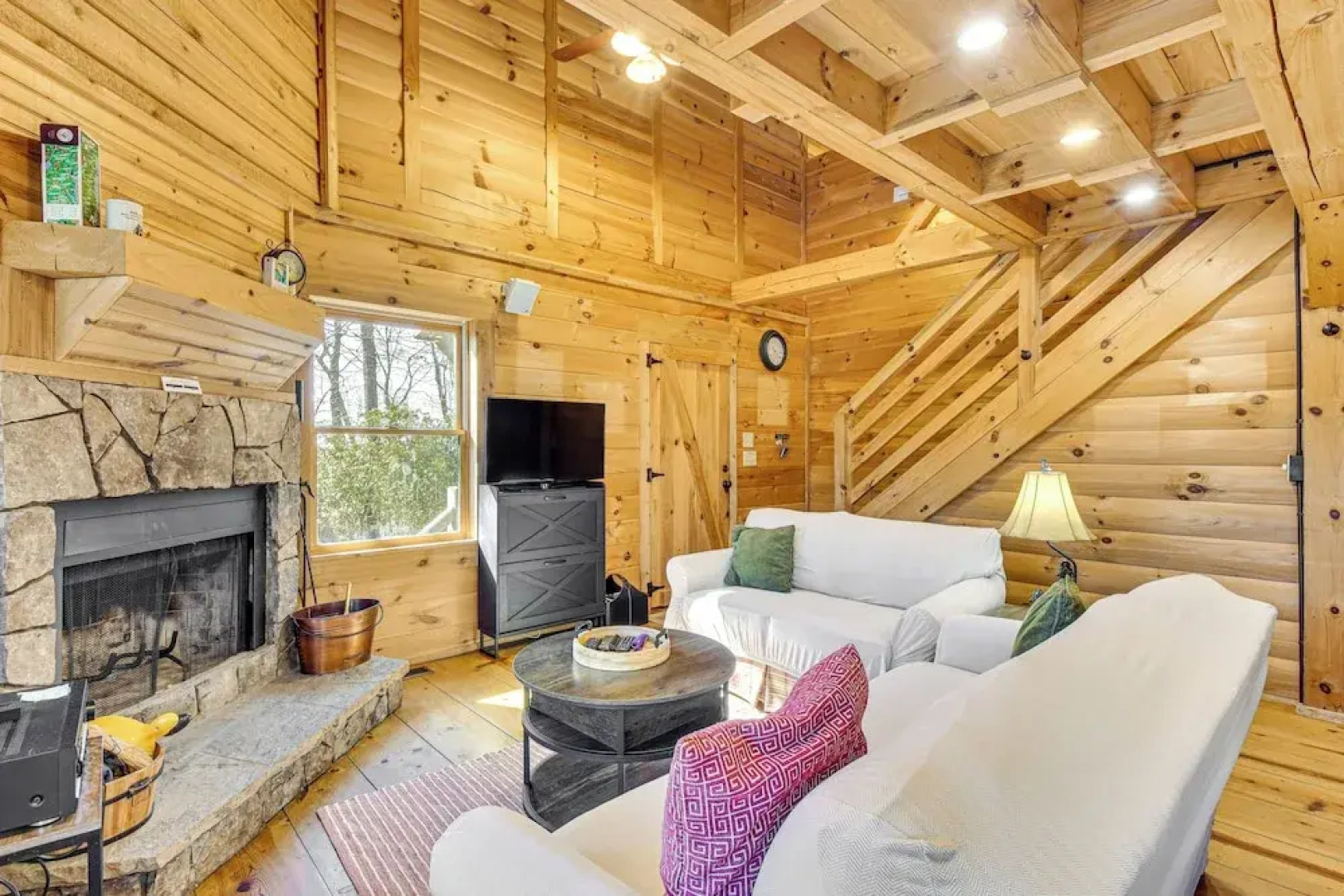 3 Mi to Dtwn Clayton: Cabin w/ Trail Access!