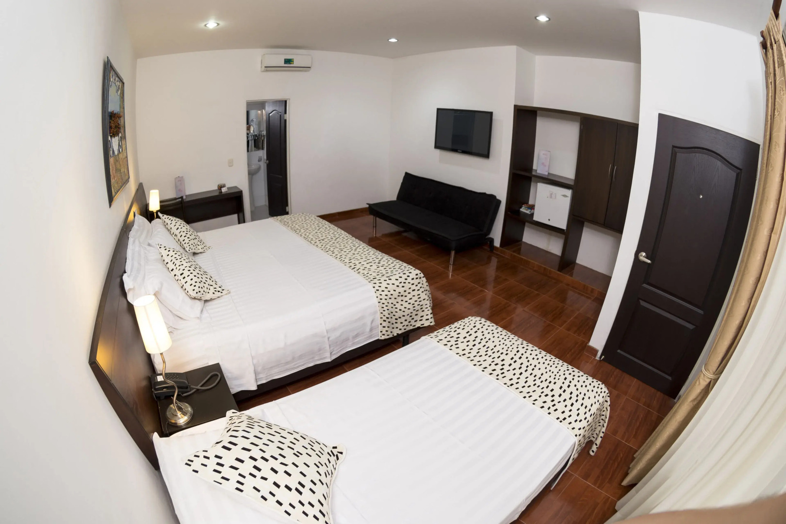 Casablanca Hotel, RestoBar, Catering, Events & Tourism in Garzón