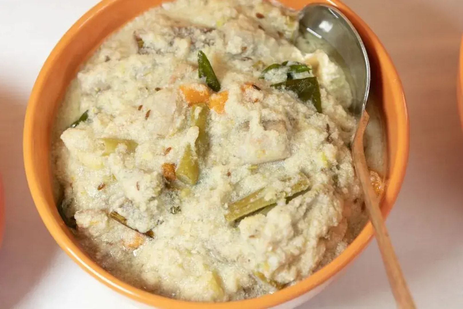 Capital O 45944 Club 7