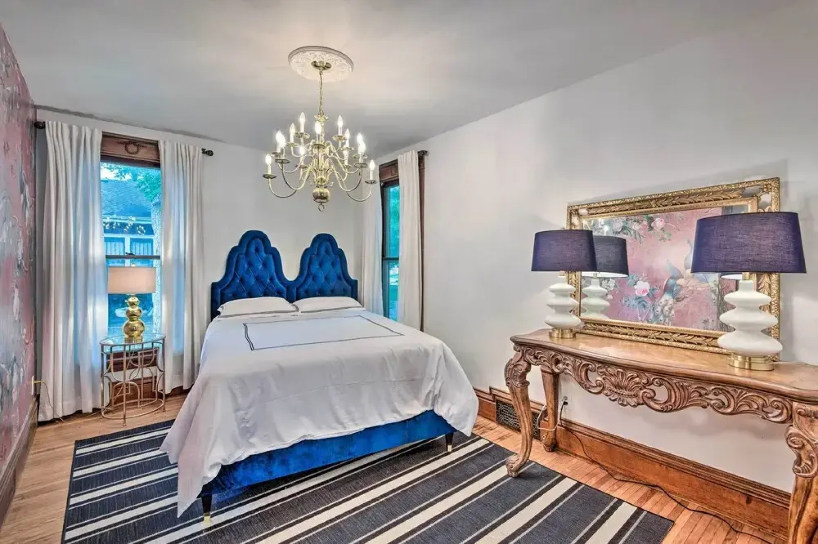 Dtwn Stunning Spirit Lake Escape - Walk to Shore!