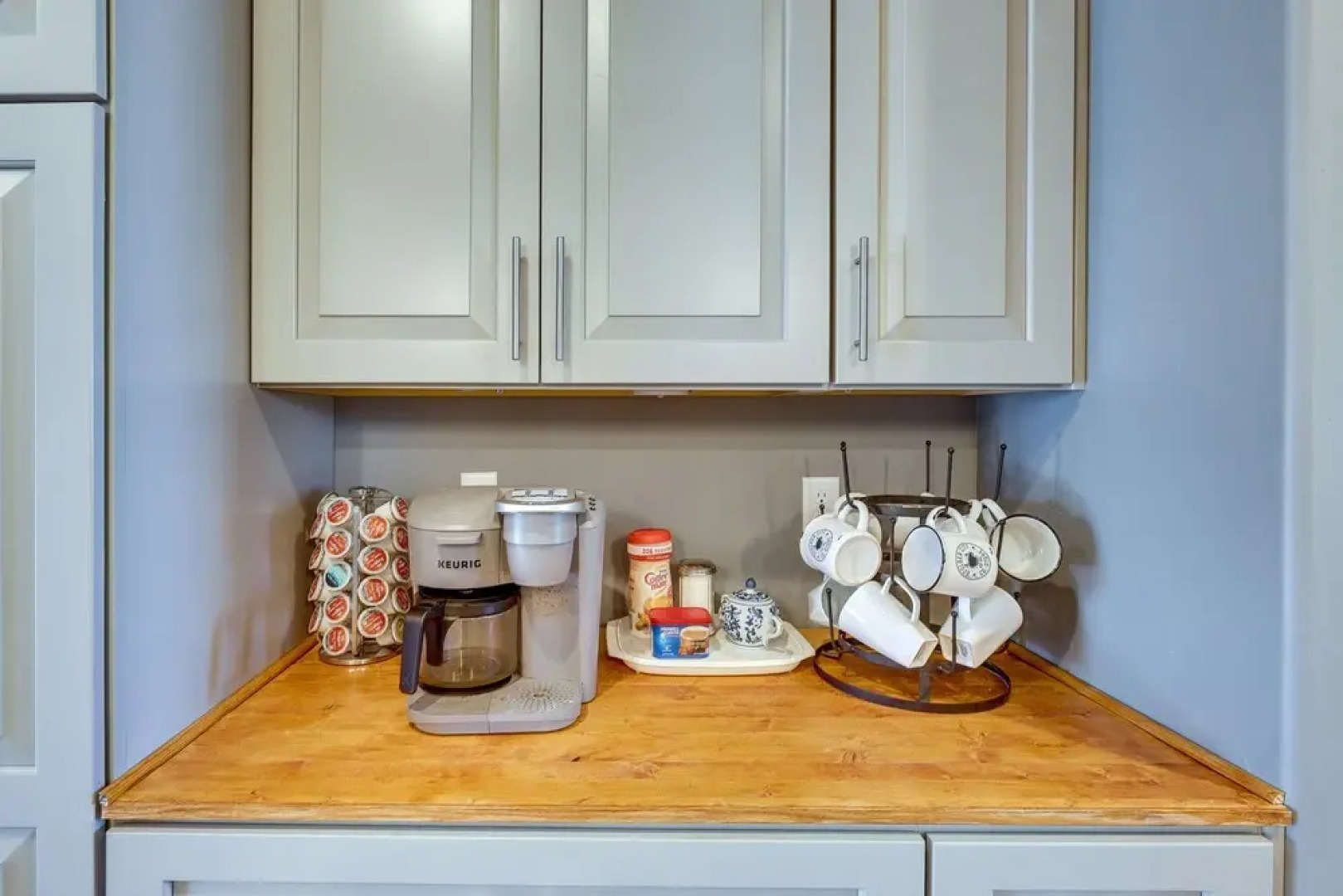 Kingman Getaway w/ Patio Near Route 66!