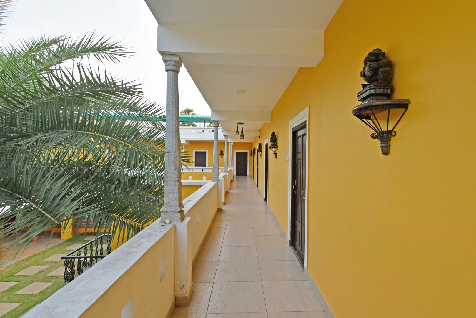 Poppys Olive De Villa