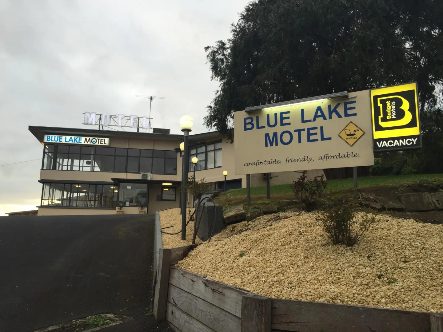 Blue Lake Motel