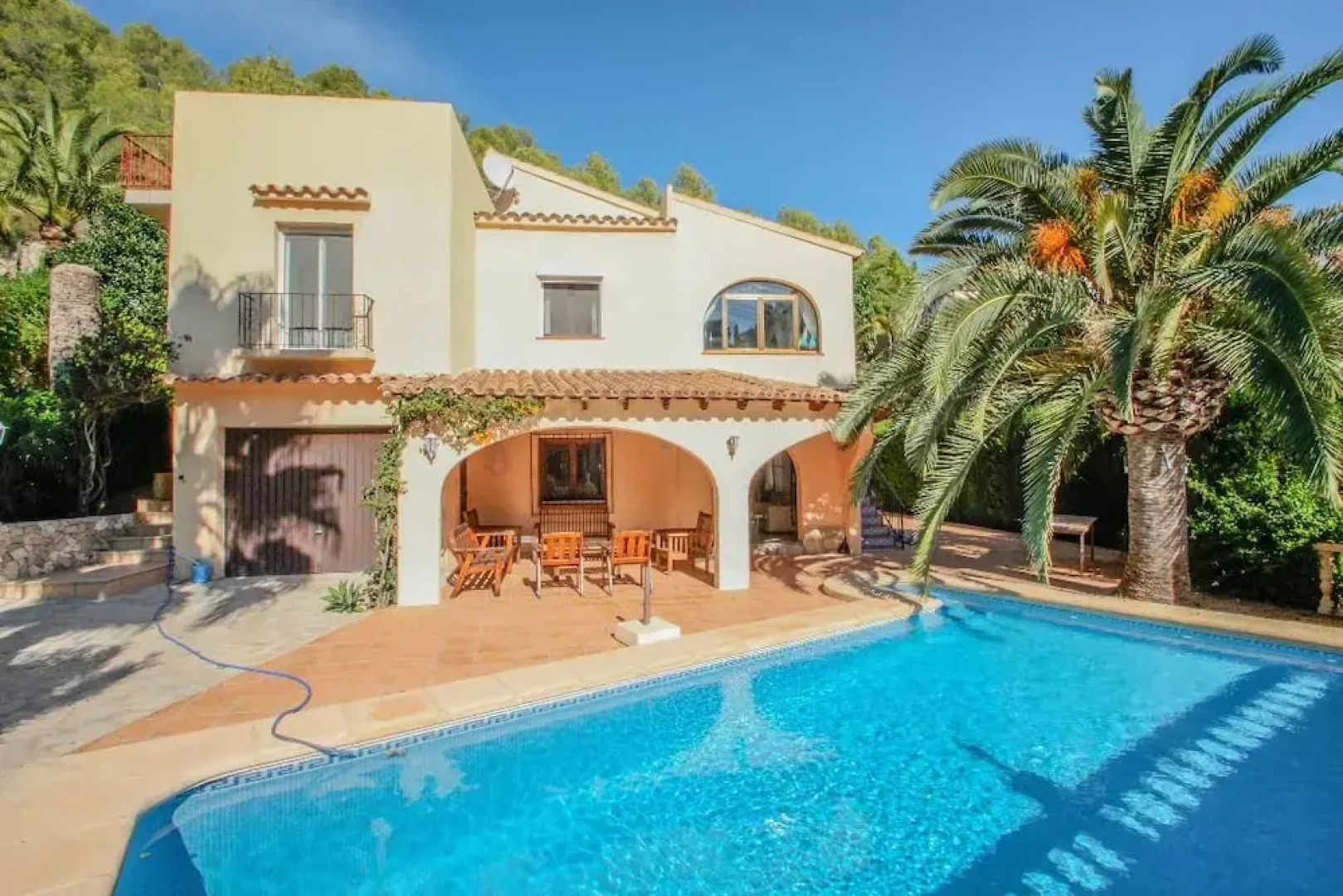 Sola - pretty holiday property with garden and private pool in Benissa