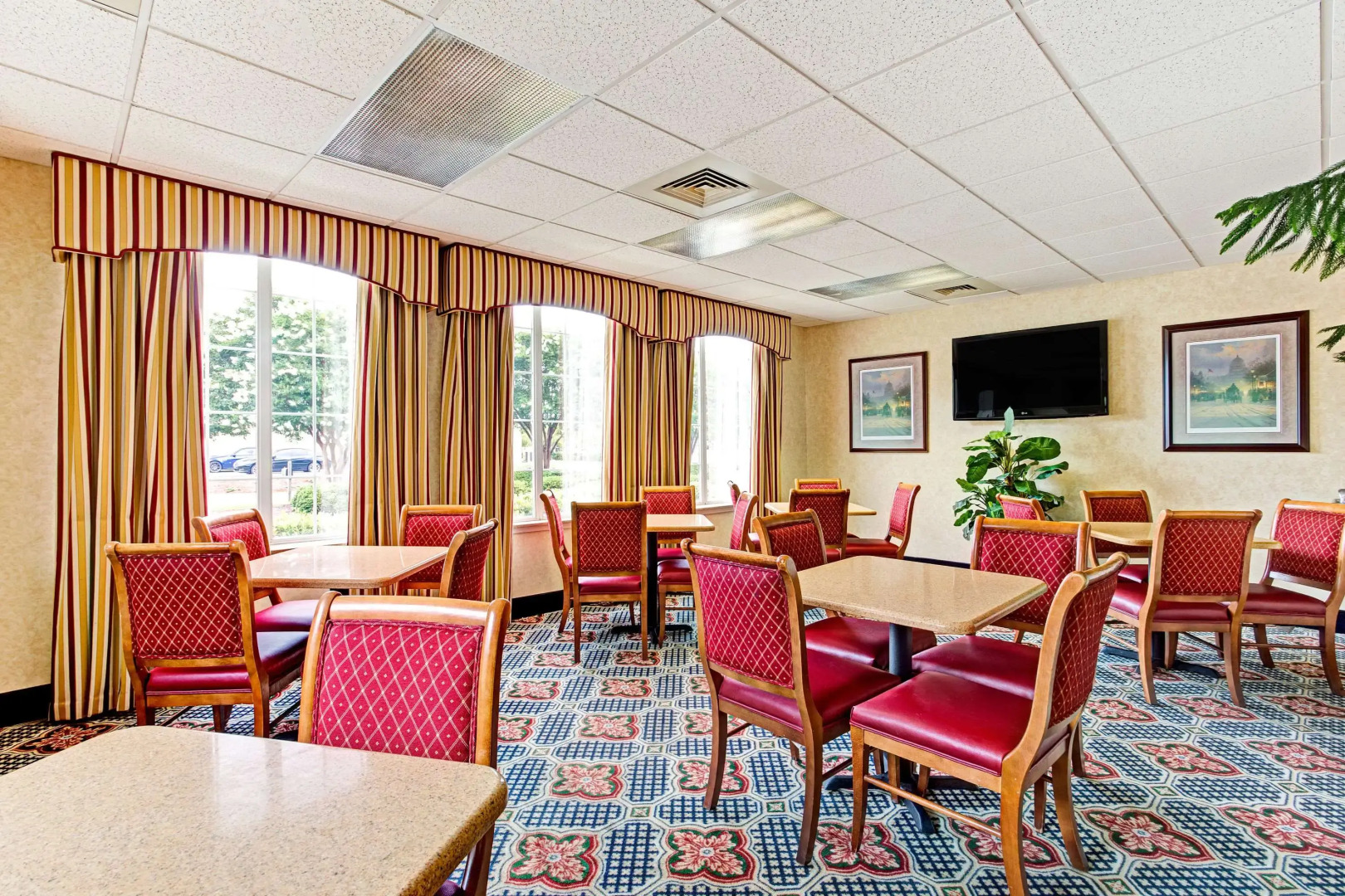 Super 8 by Wyndham Smithfield/Selma