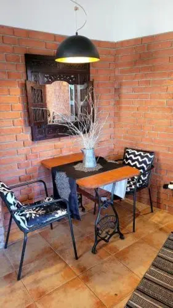 Studio Colonial