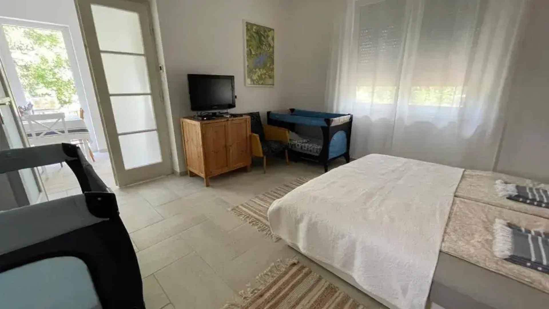 Lombliget Velence Vendégház