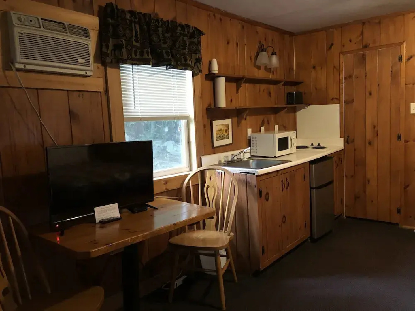 Lake George Bears Den