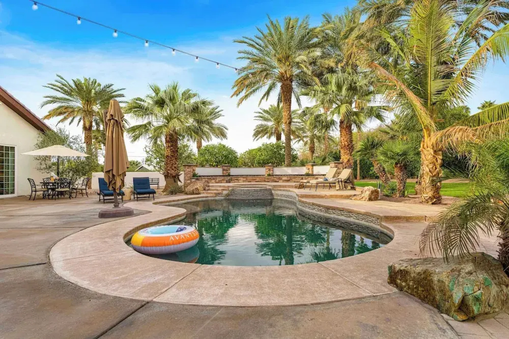 41 Palms Estate by Avantstay Indoor Pickleball, Pool, Hot Tub, Outdoor Kitchen