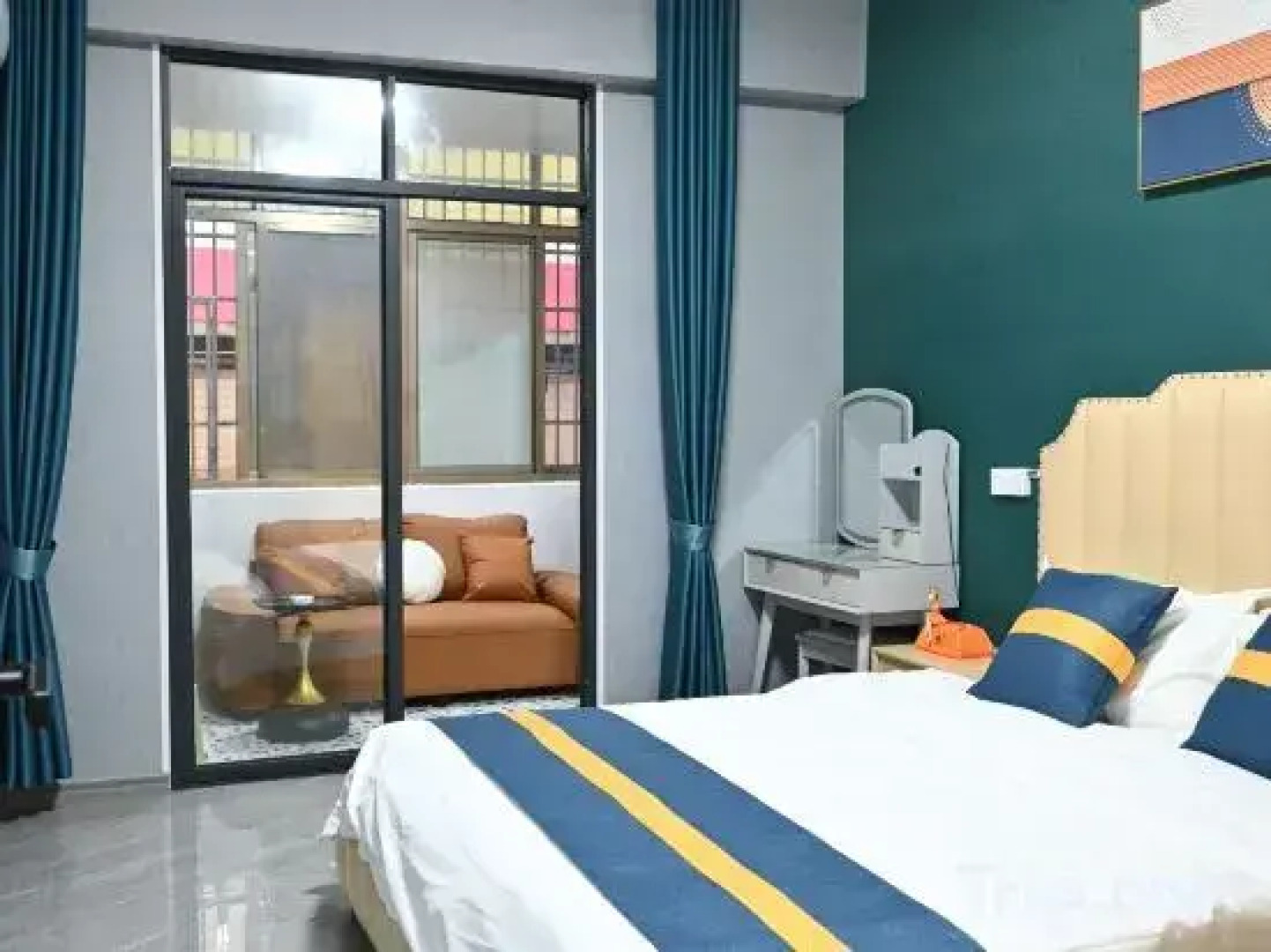 Rongrong Homestay (Ruijin Stadium Branch)