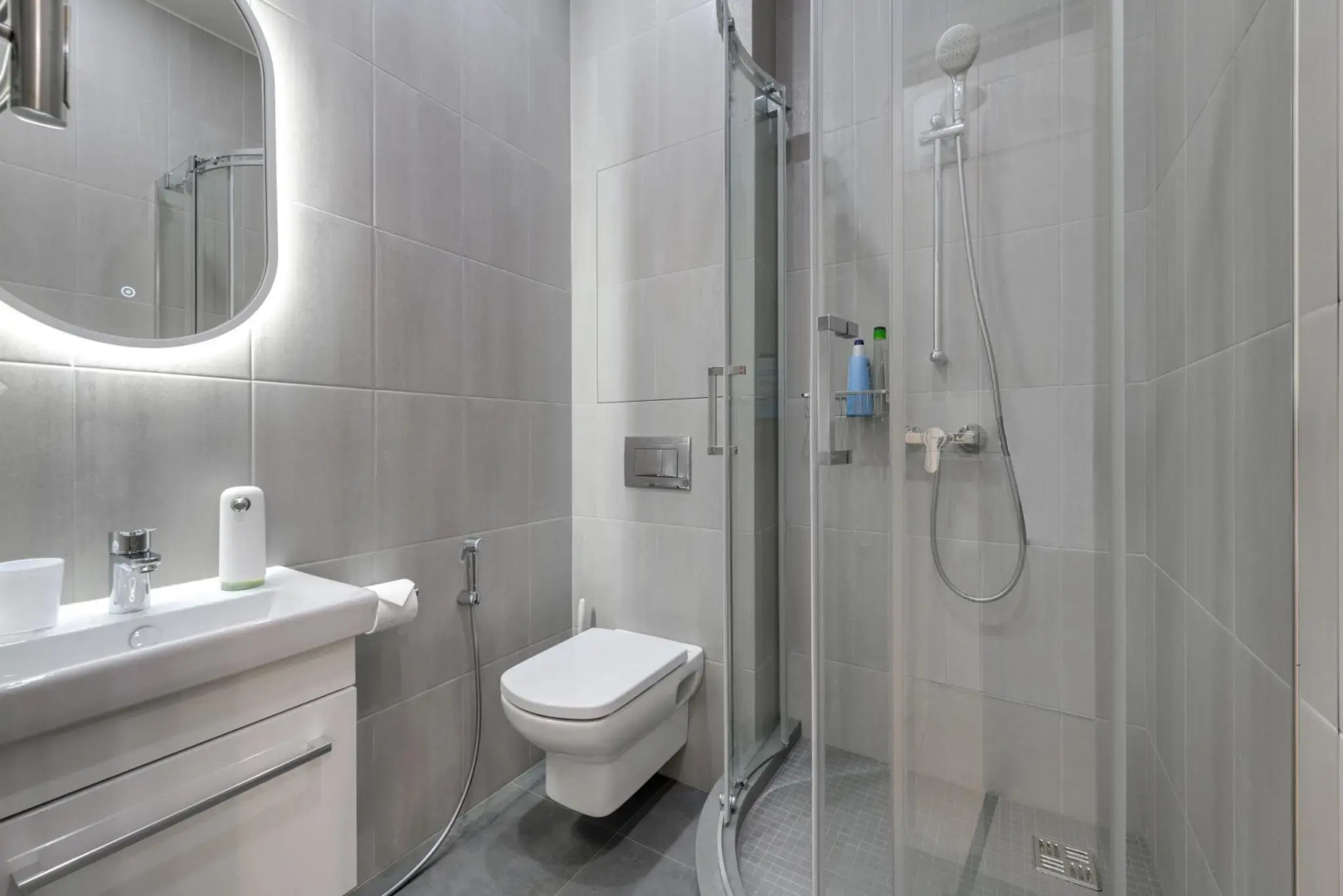 Апартаменты в небоскрёбе, центр Москвы