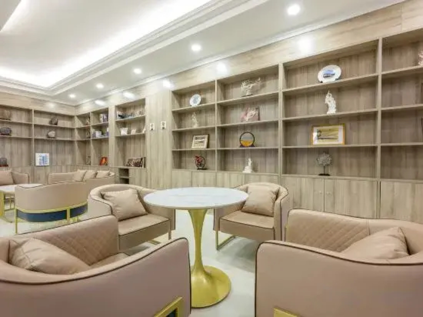 Starway Dunhuang Runze Hotel