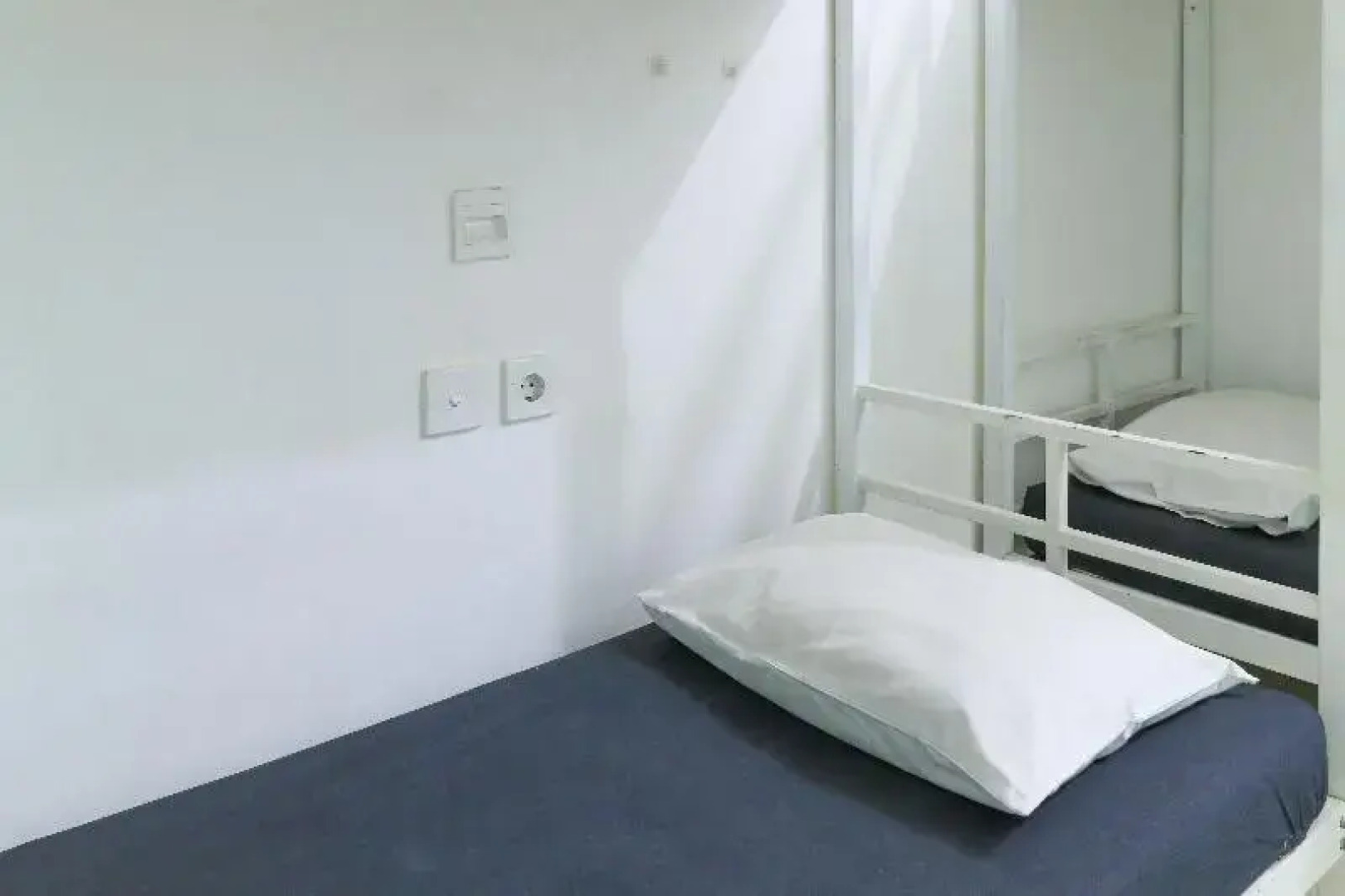 The Ruum Hostel Canggu by ZUZU