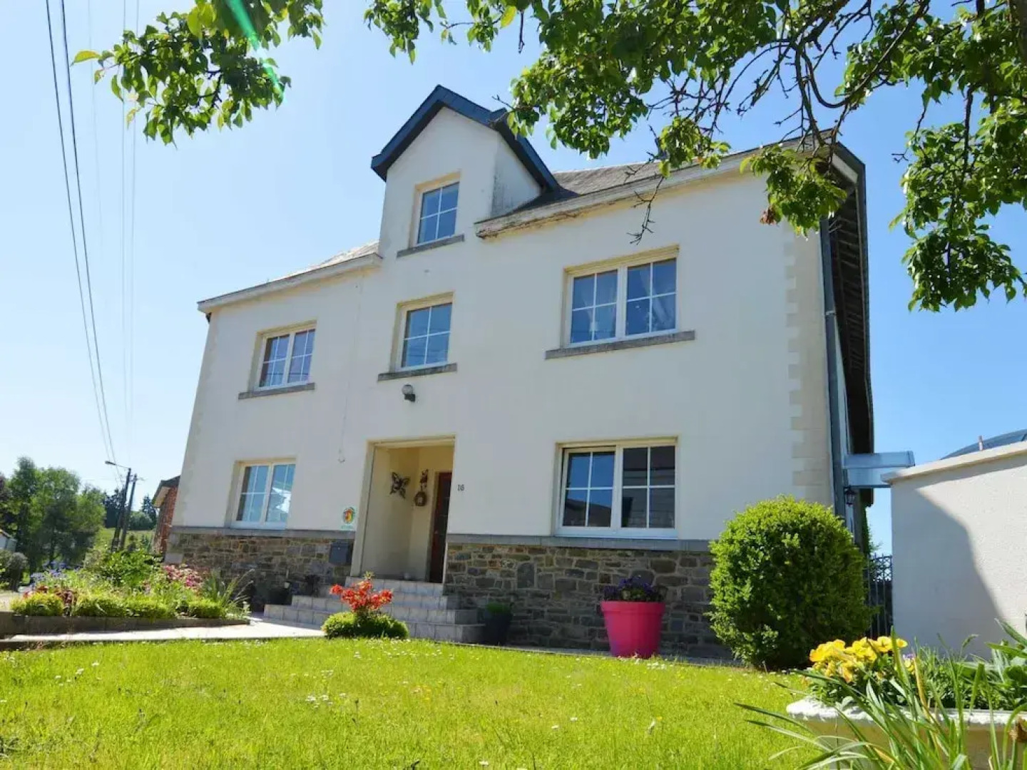 Family Home in Sainte ode