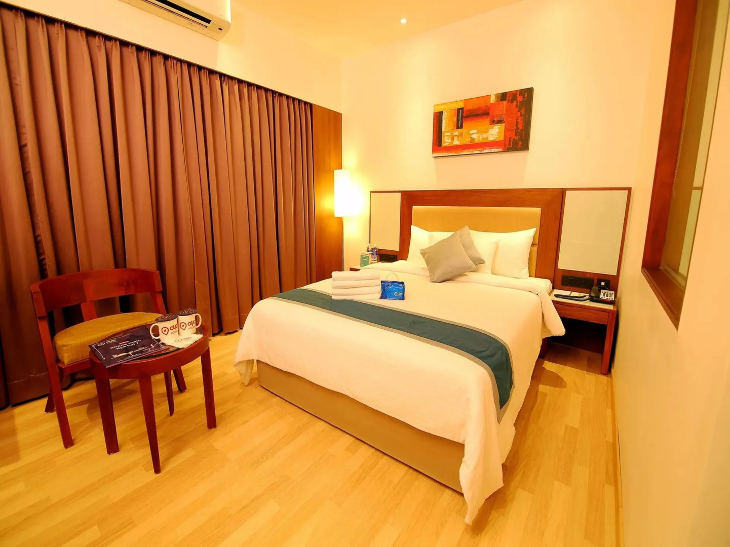 OYO 1686 Park Connect Hotel