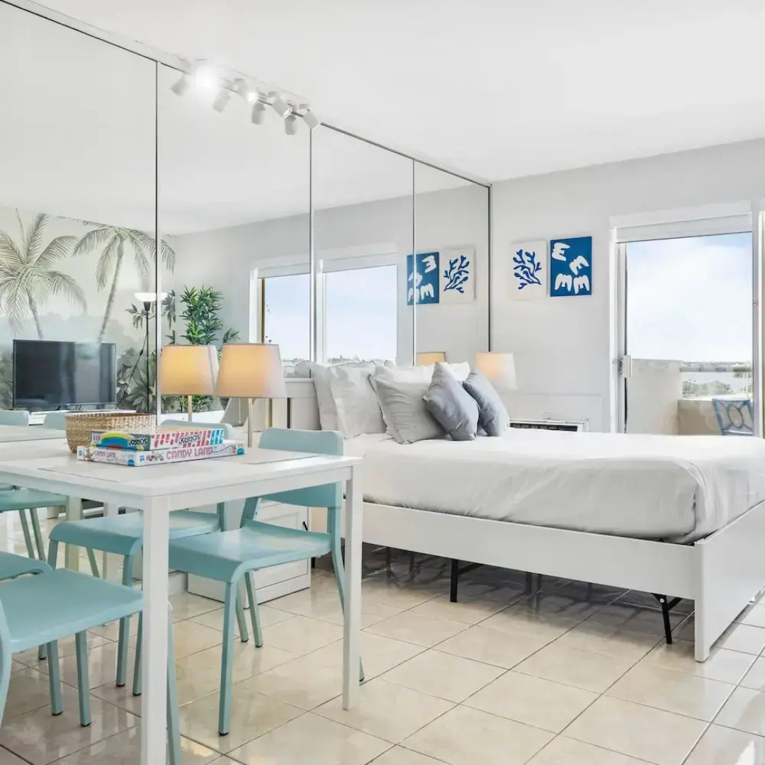 Vista Mar Bay Views Close to Miami Attractions