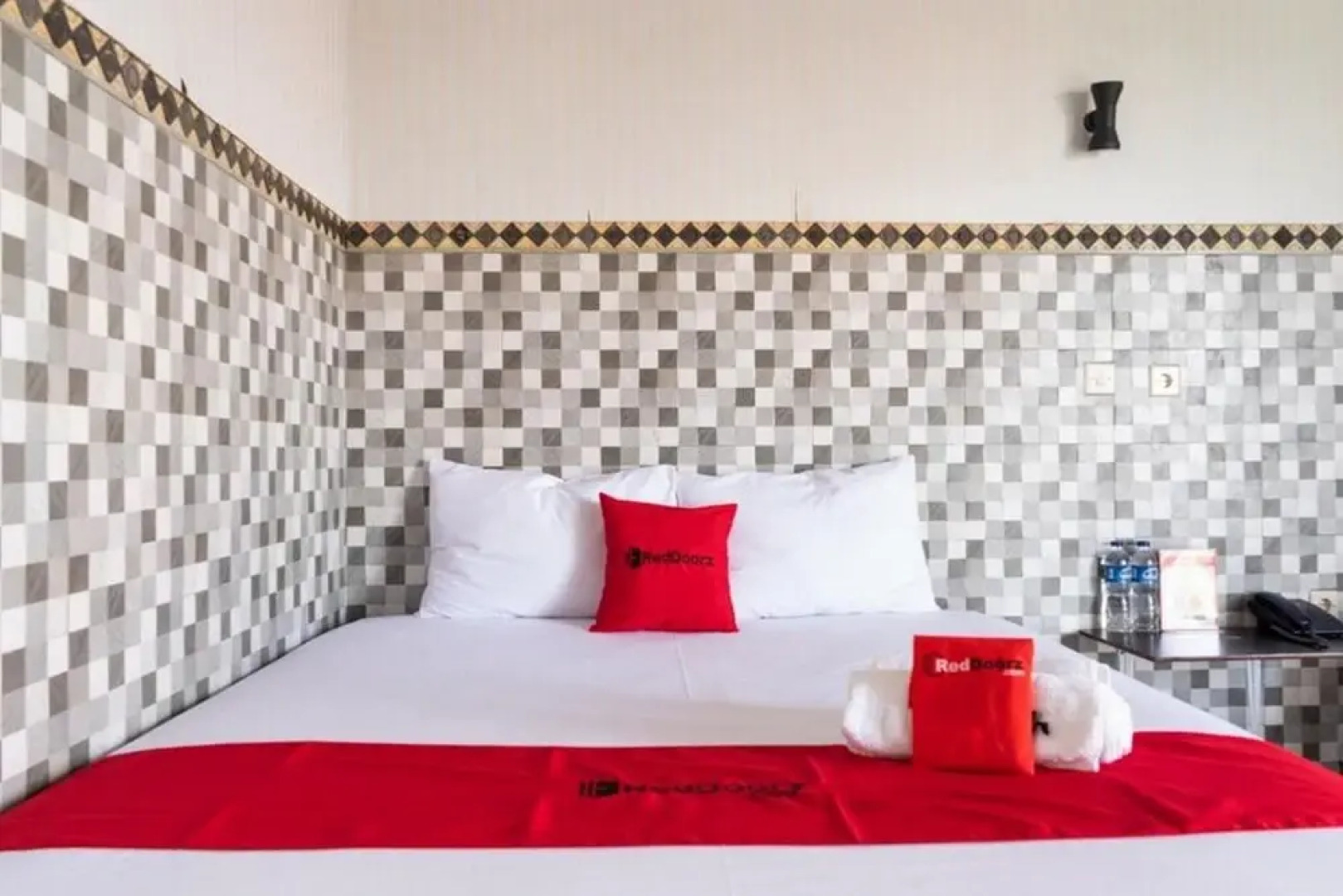 RedDoorz Near Jimbaran Market Bandungan