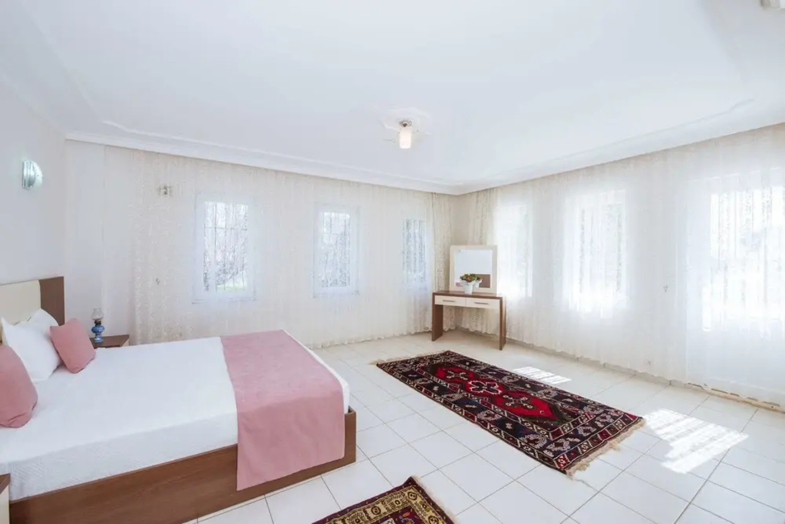 Infinity Yaniklar Villa