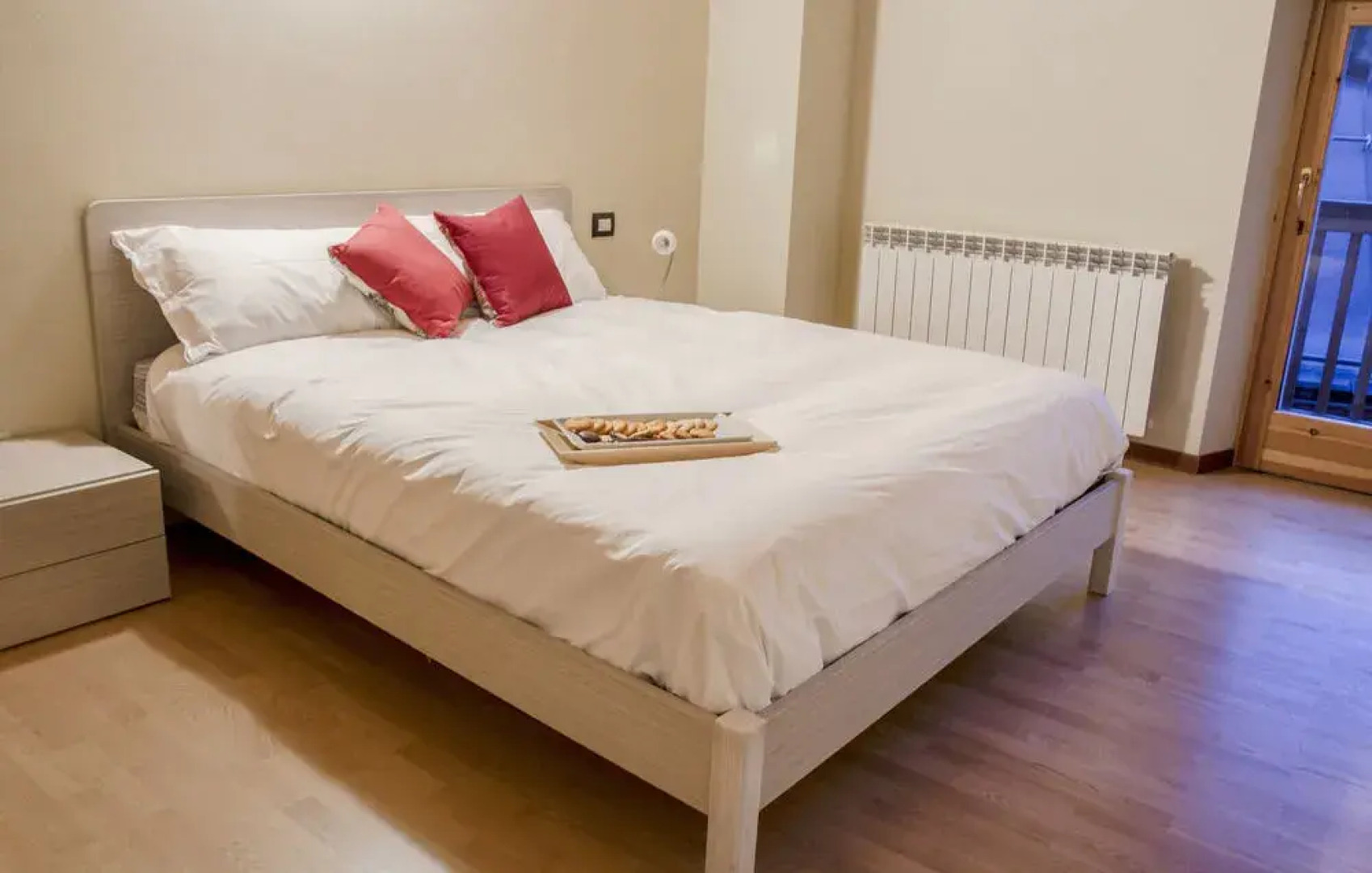 Perarolo Halldis Apartments