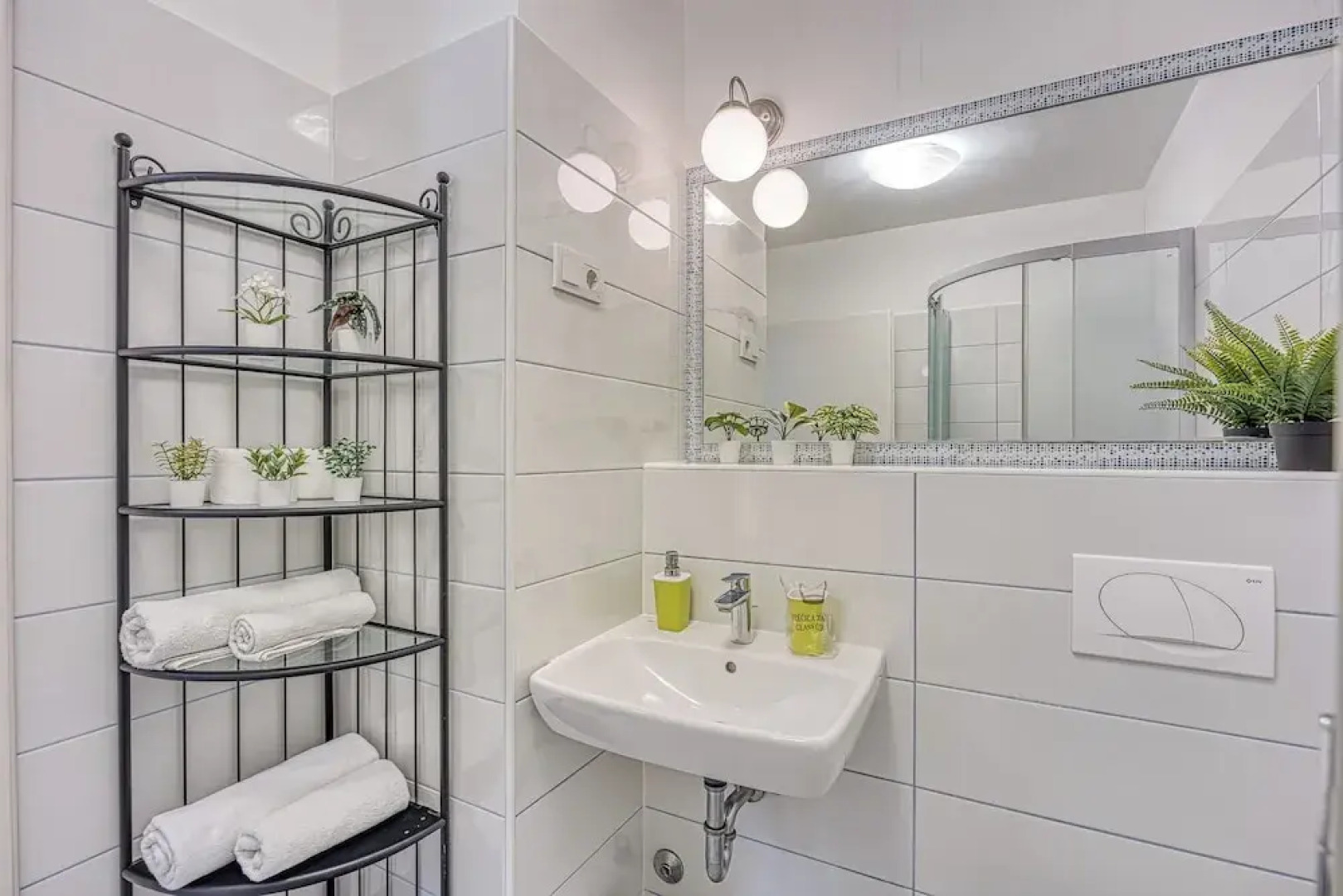 Blue Studio Apartment