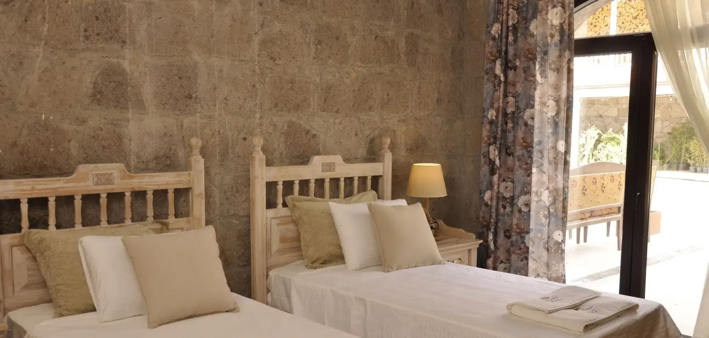 Assos Sunaba Kasri - Special Class