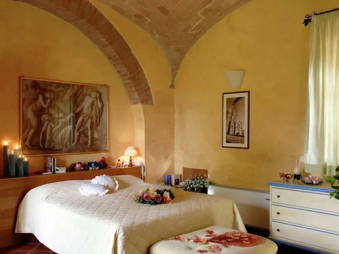 Vintage Mansion in Montepulciano With Pool