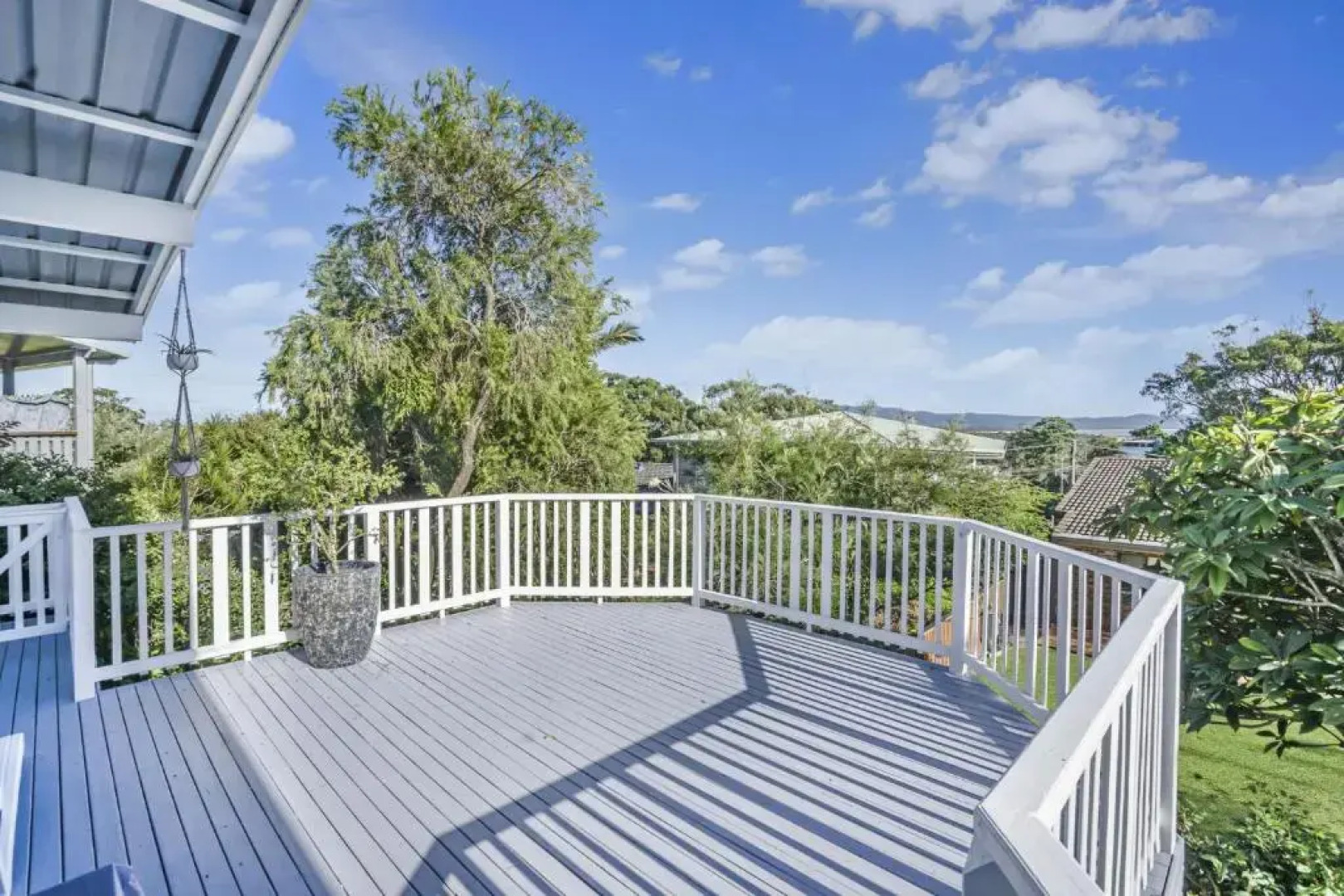 Yaringa 13 Seaview Street