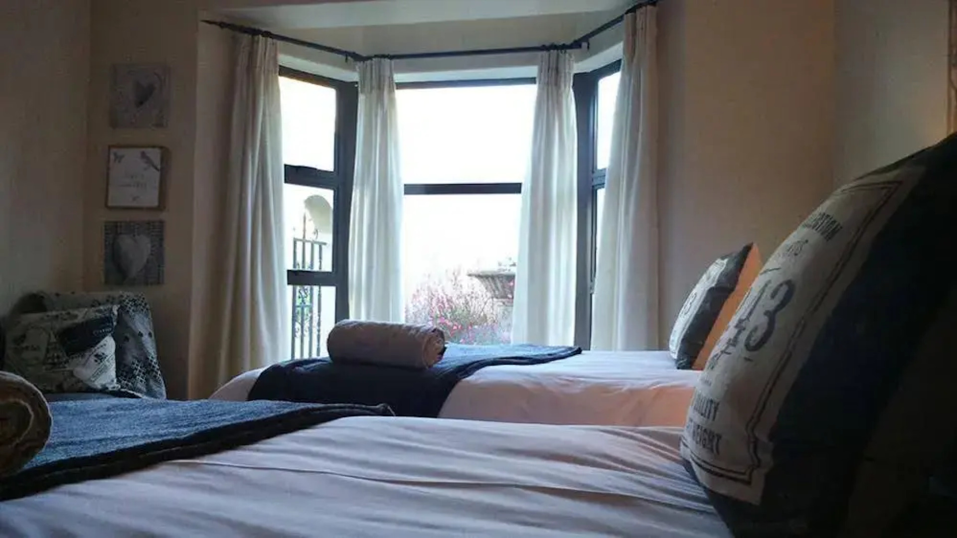 Pont de Val Riverside Escape