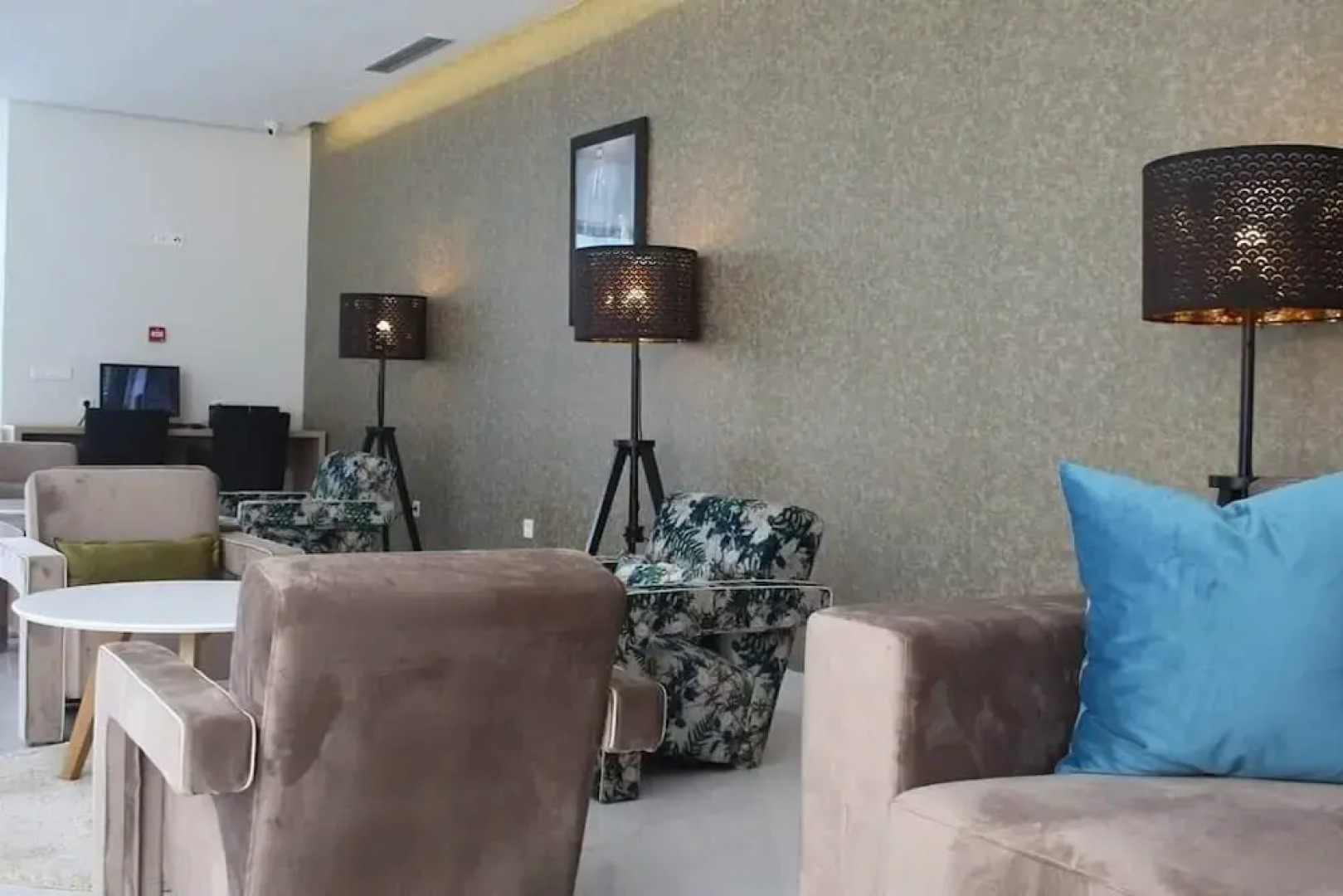 L'Escale Suites Residence by 7AV Hotels