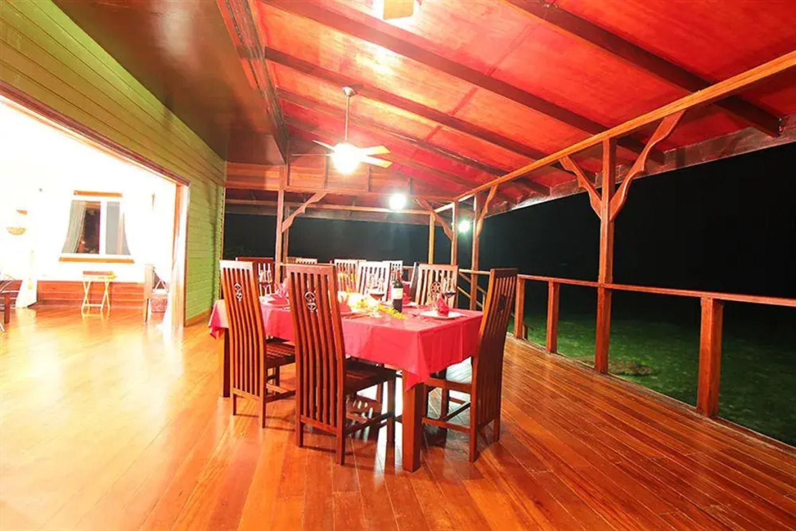 Laguna Azul Eco Lodge