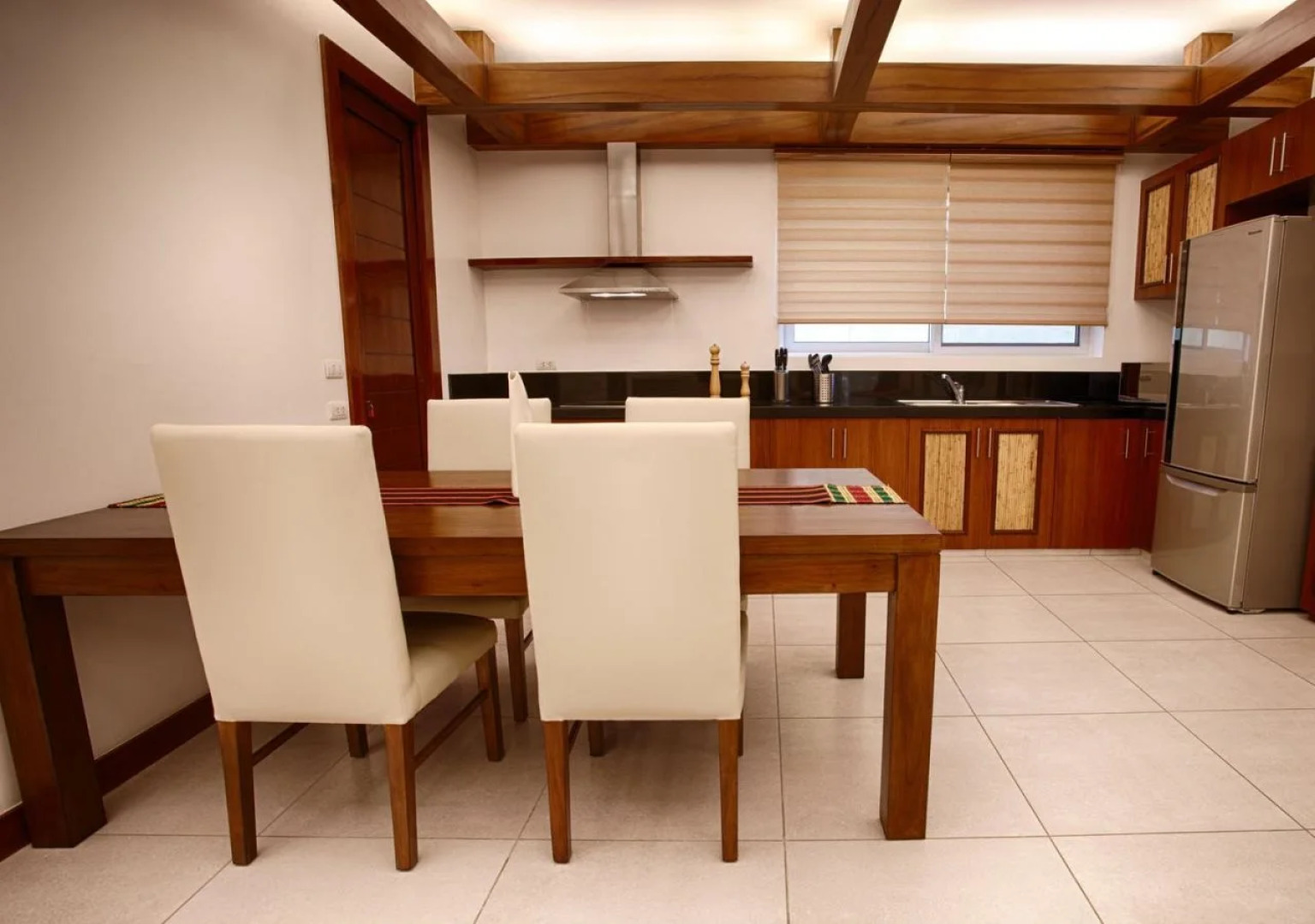 Vida Homes Condo Resort