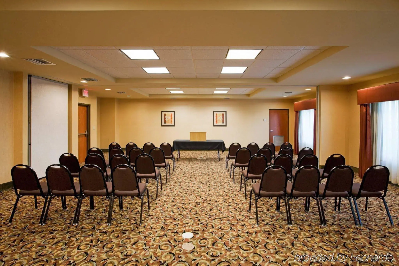 Holiday Inn Express & Suites Pembroke Pines-Sheridan St by IHG