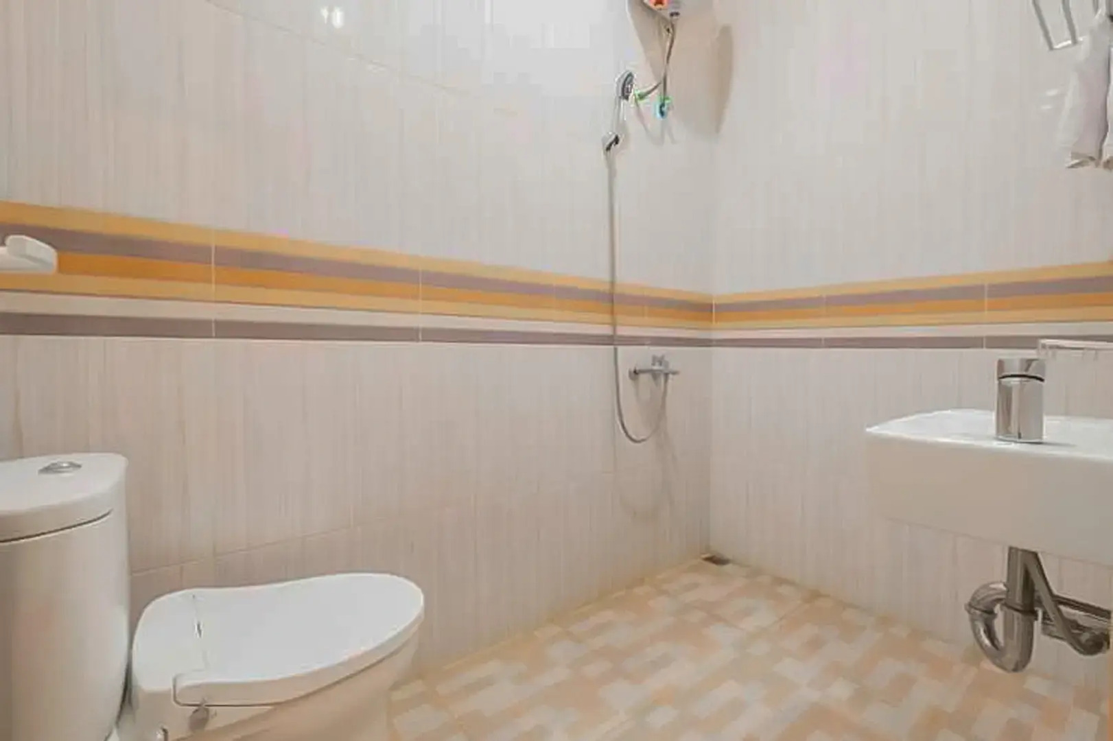 RedDoorz Syariah near Tugu Lampu Gentur Cianjur