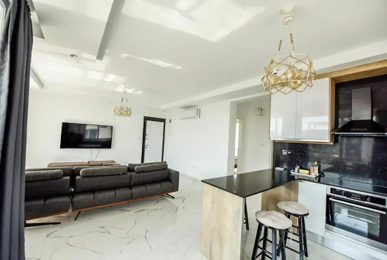 Luxury Four seasons Life apartment Bogaz