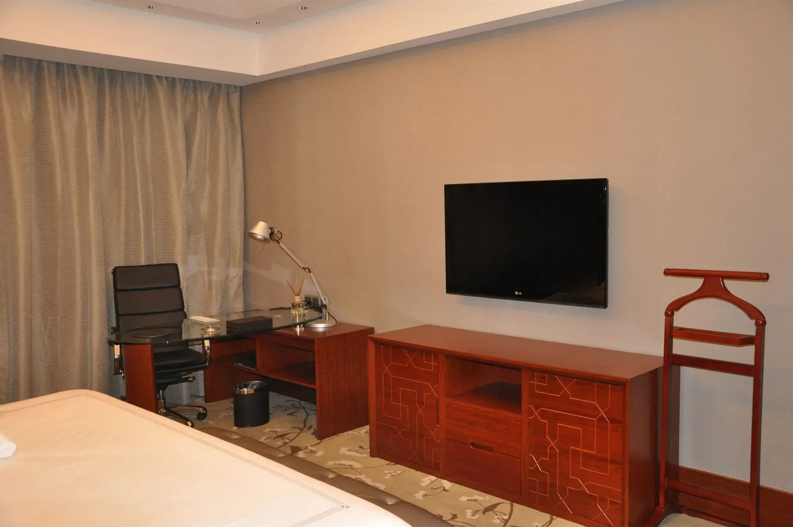 Grand Skylight International Hotel Gongqingcheng