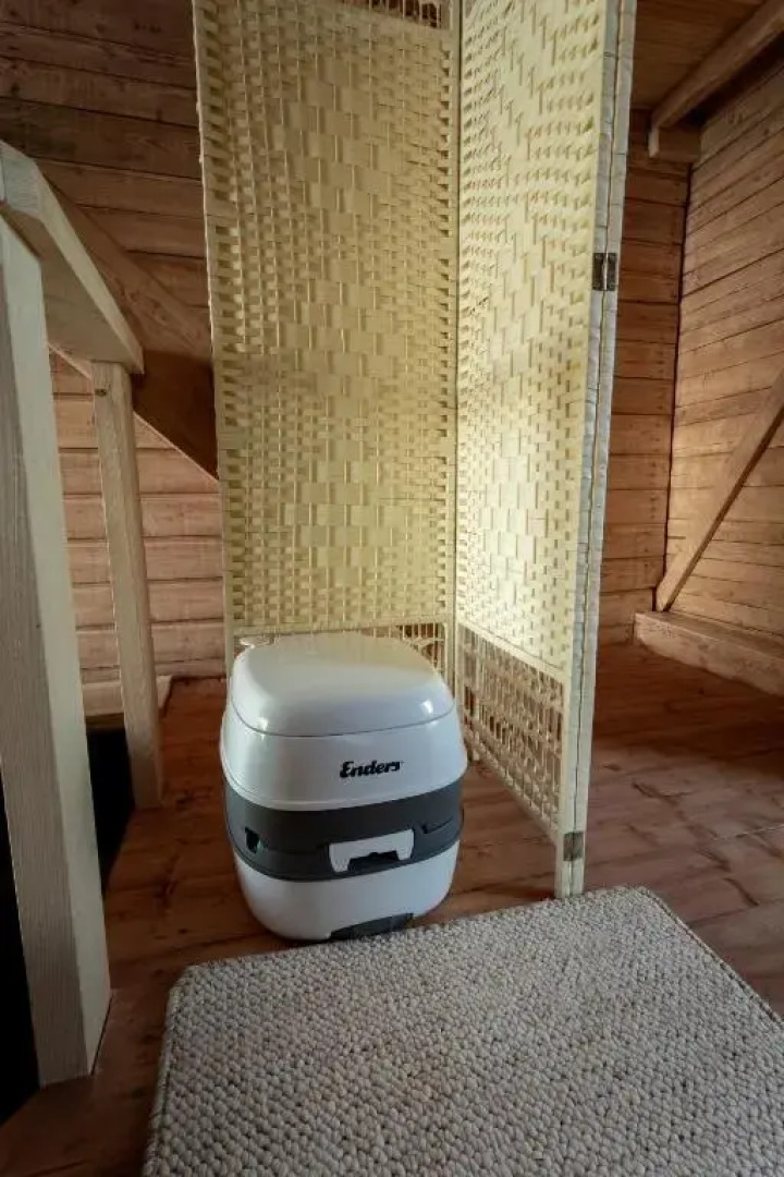 Laivu māja Ezerkrasti-2